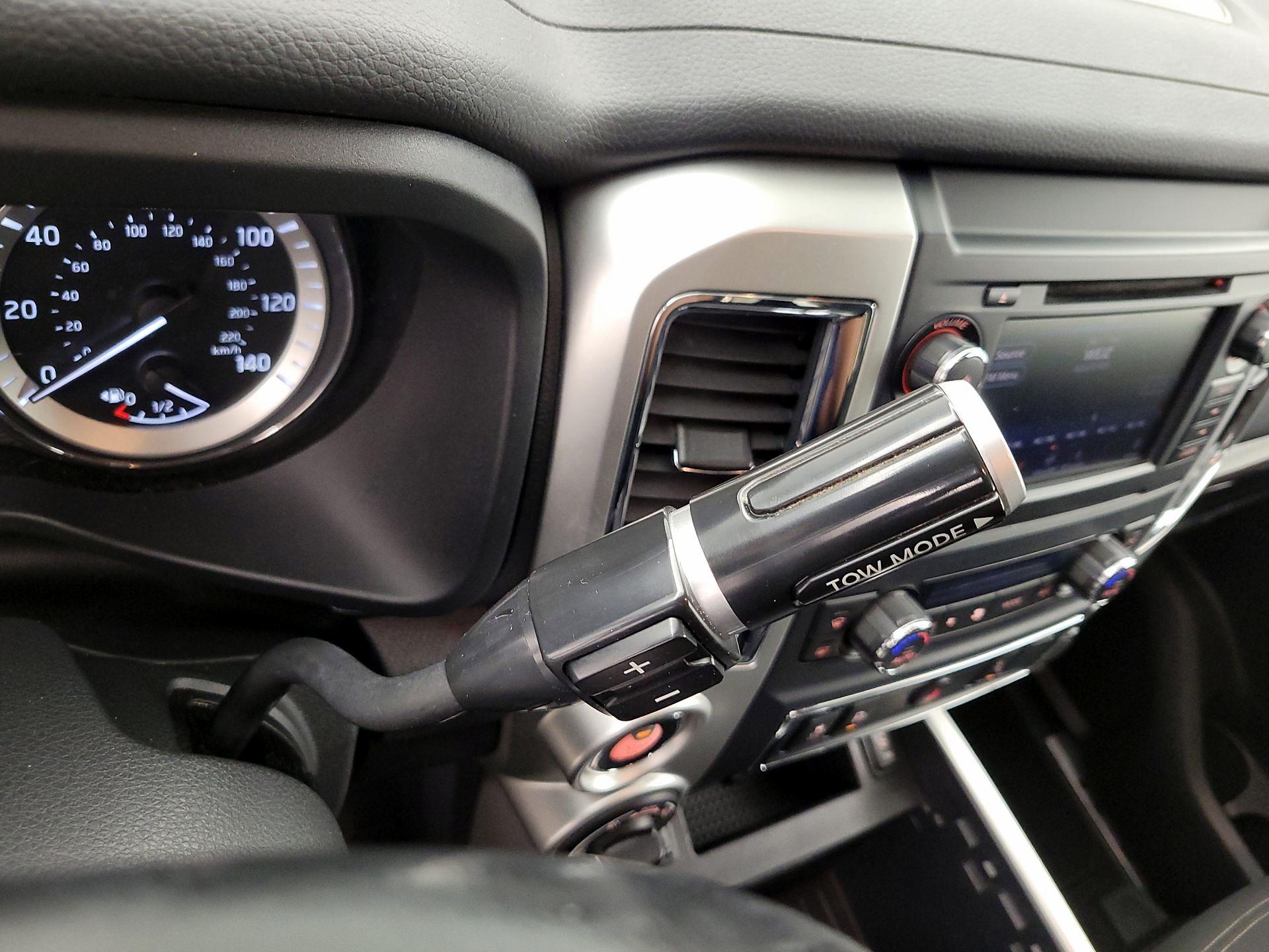 Thumbnail: 2019 Nissan Titan - 18