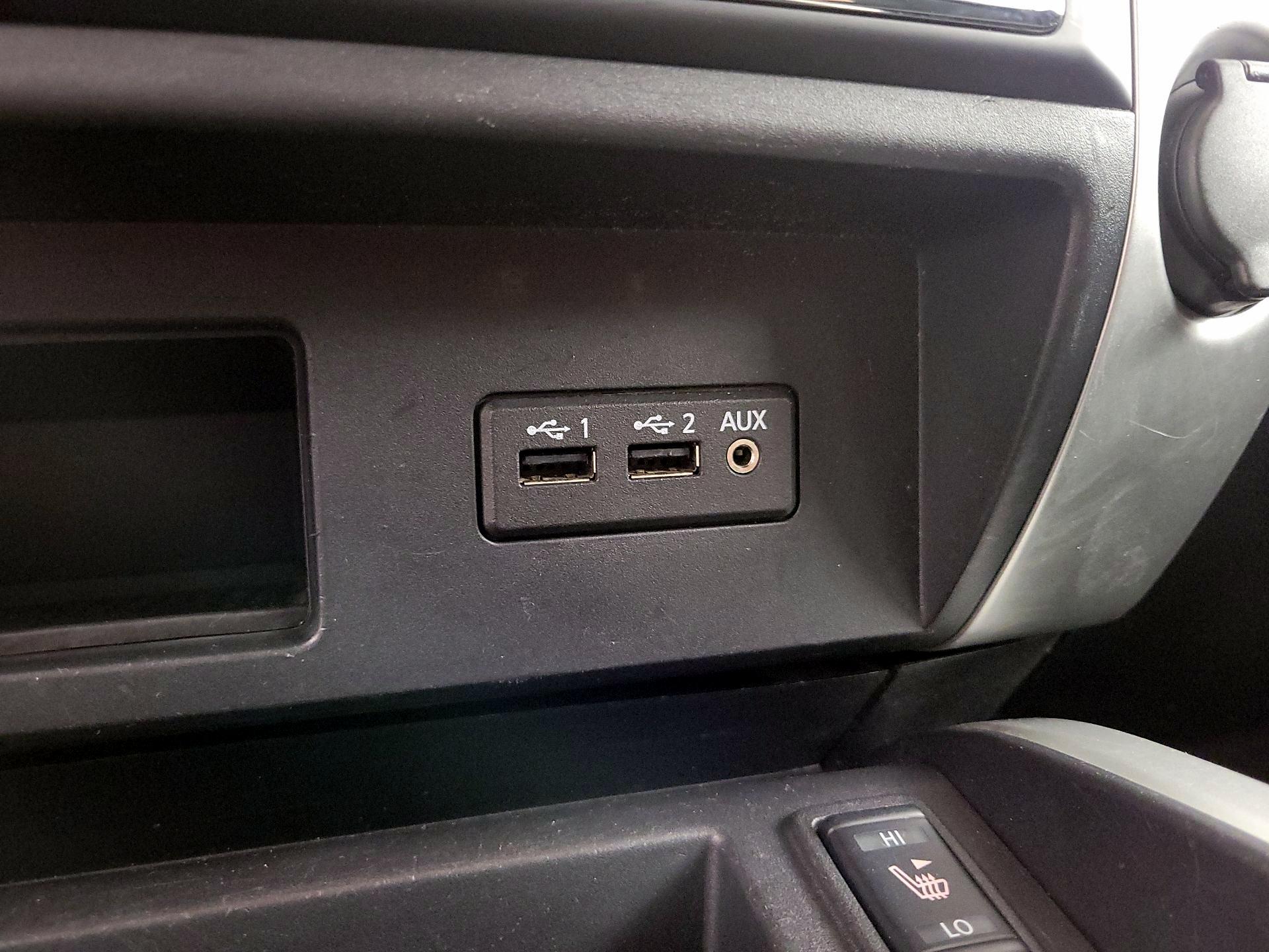 Thumbnail: 2019 Nissan Titan - 19