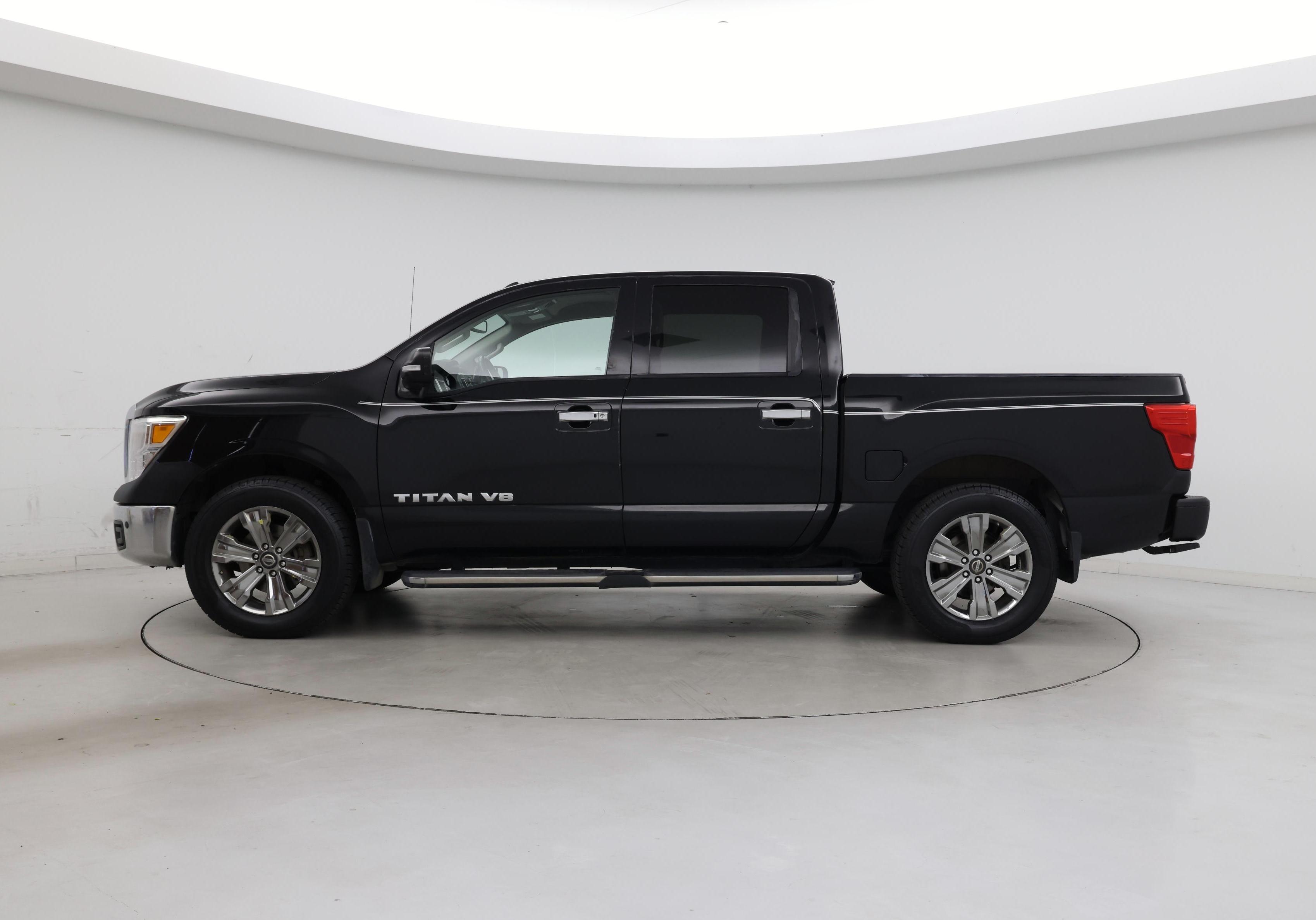 Thumbnail: 2019 Nissan Titan - 3