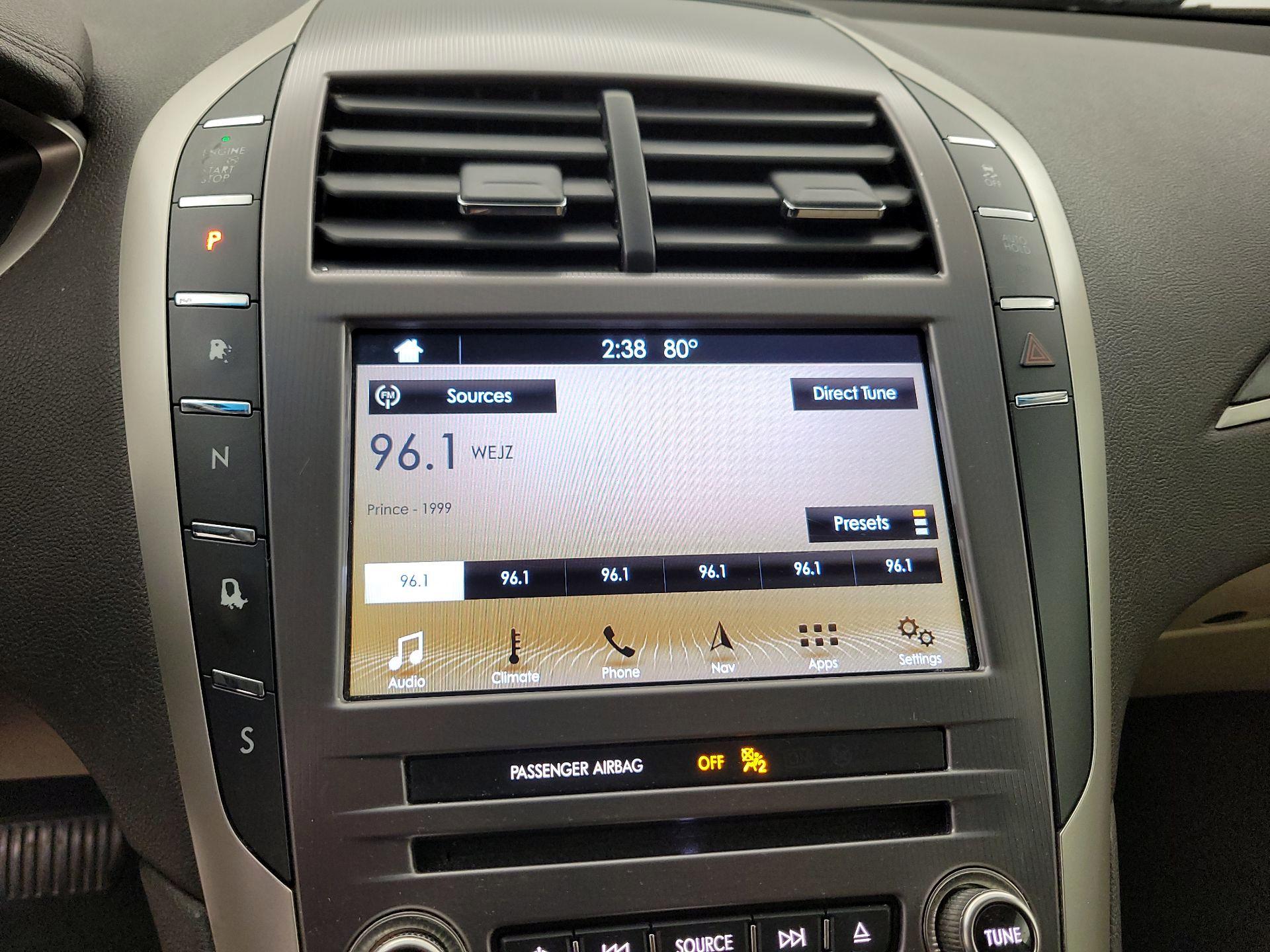 Thumbnail: 2017 Lincoln MKZ - 16