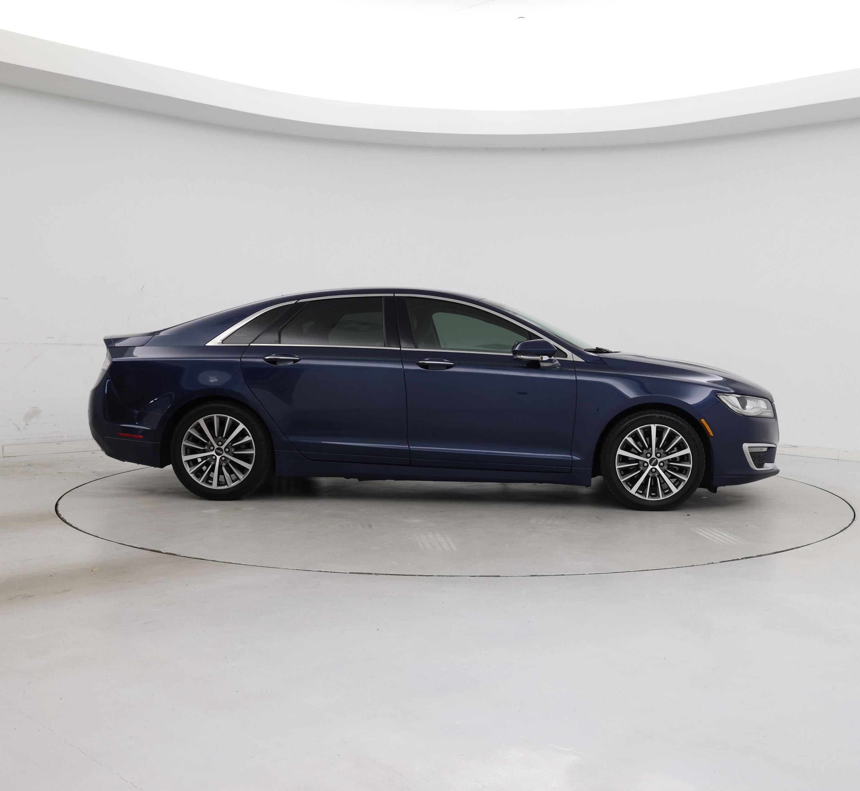 Thumbnail: 2017 Lincoln MKZ - 7