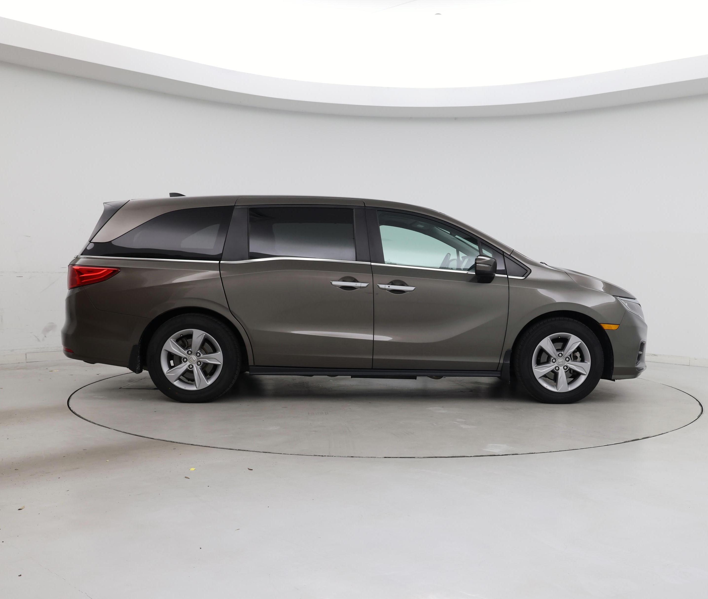 Thumbnail: 2018 Honda Odyssey - 7