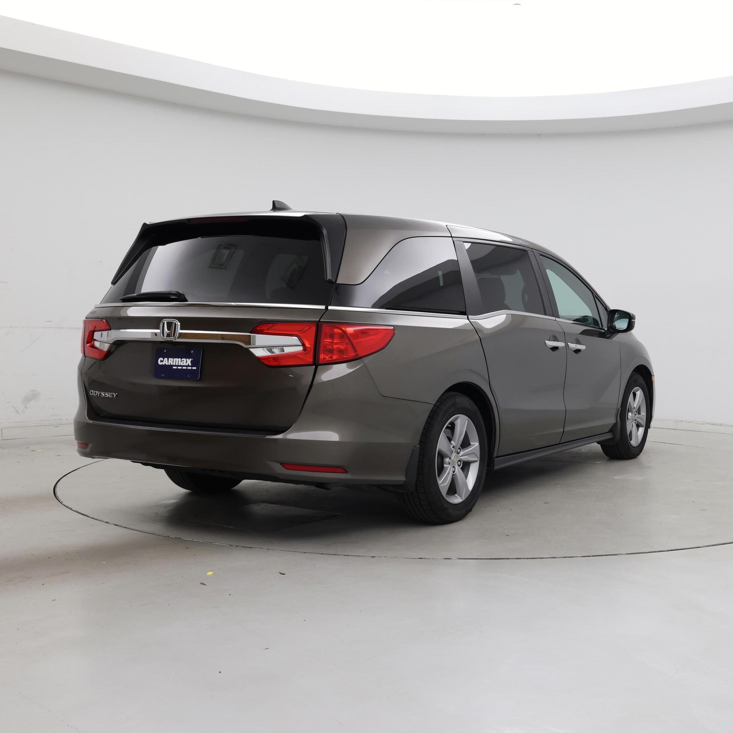 Thumbnail: 2018 Honda Odyssey - 8