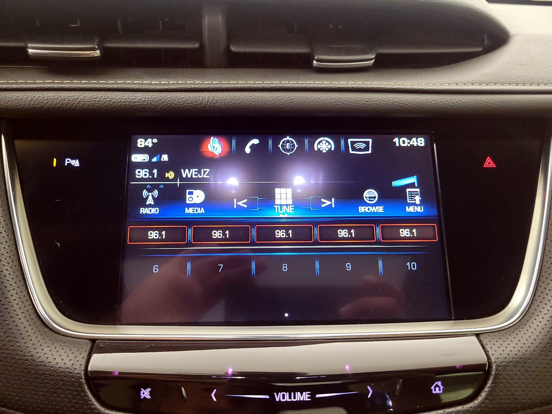 Thumbnail: 2018 Cadillac XT5 - 16