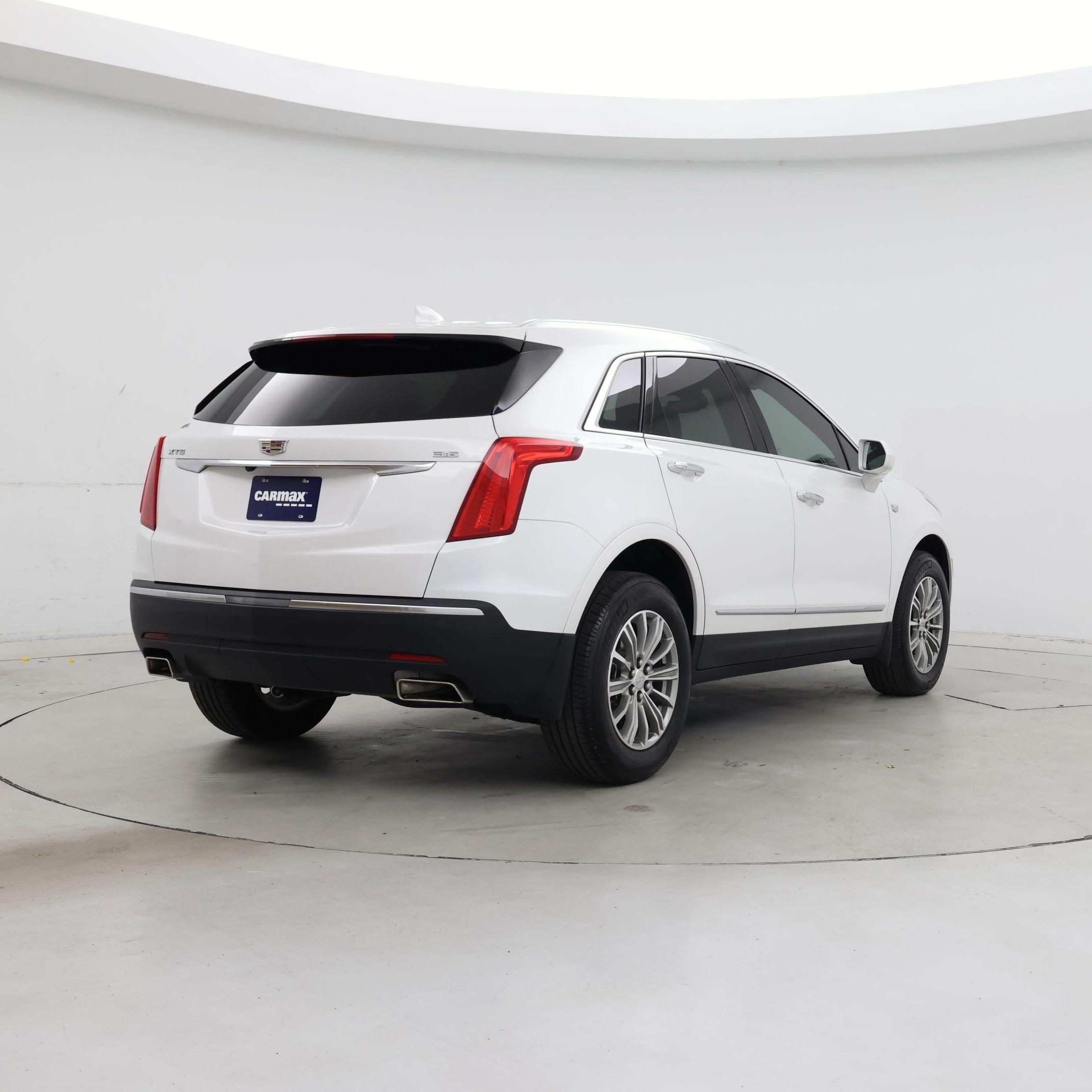 Thumbnail: 2018 Cadillac XT5 - 8
