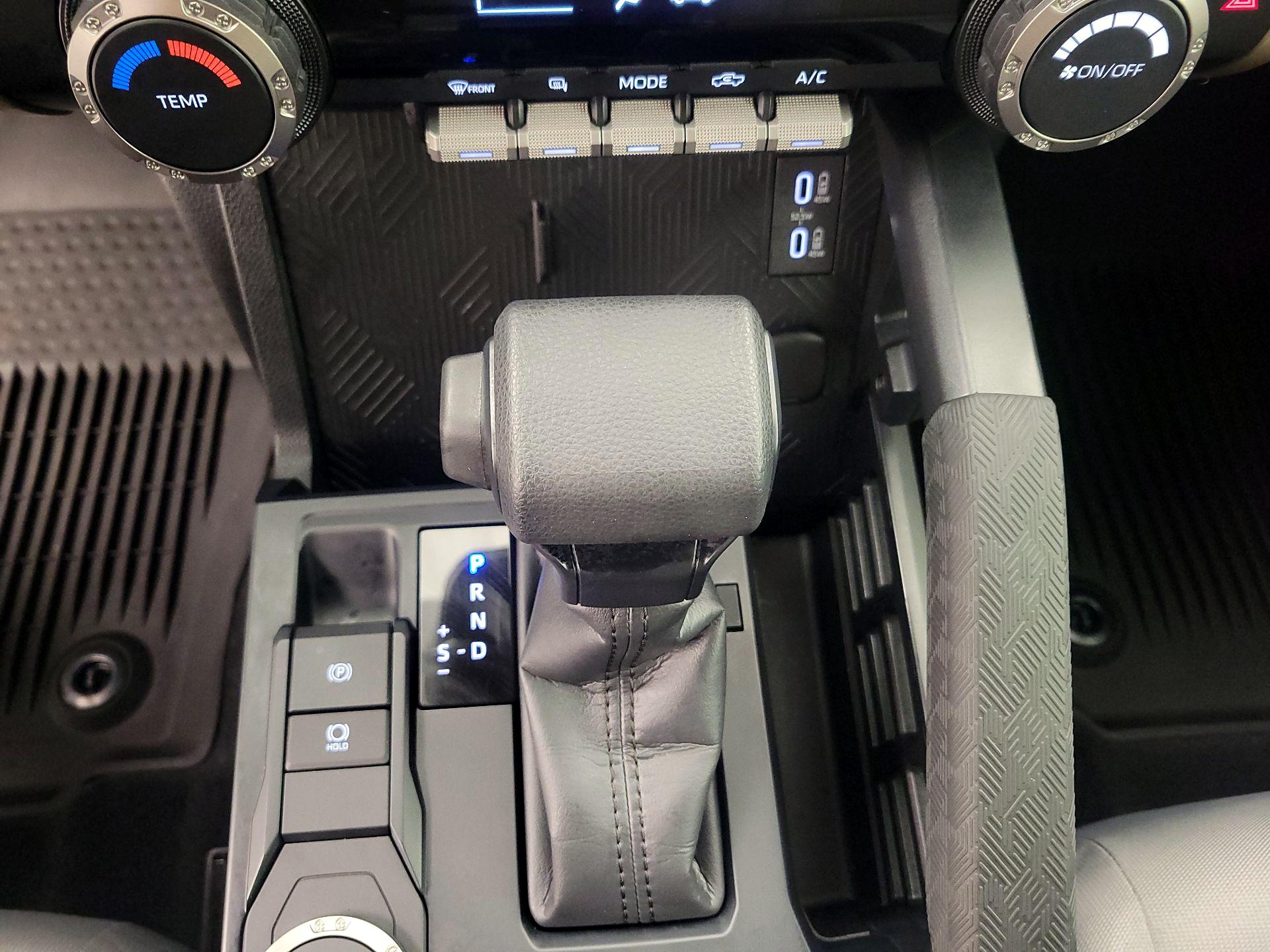 Thumbnail: 2024 Toyota Tacoma - 17