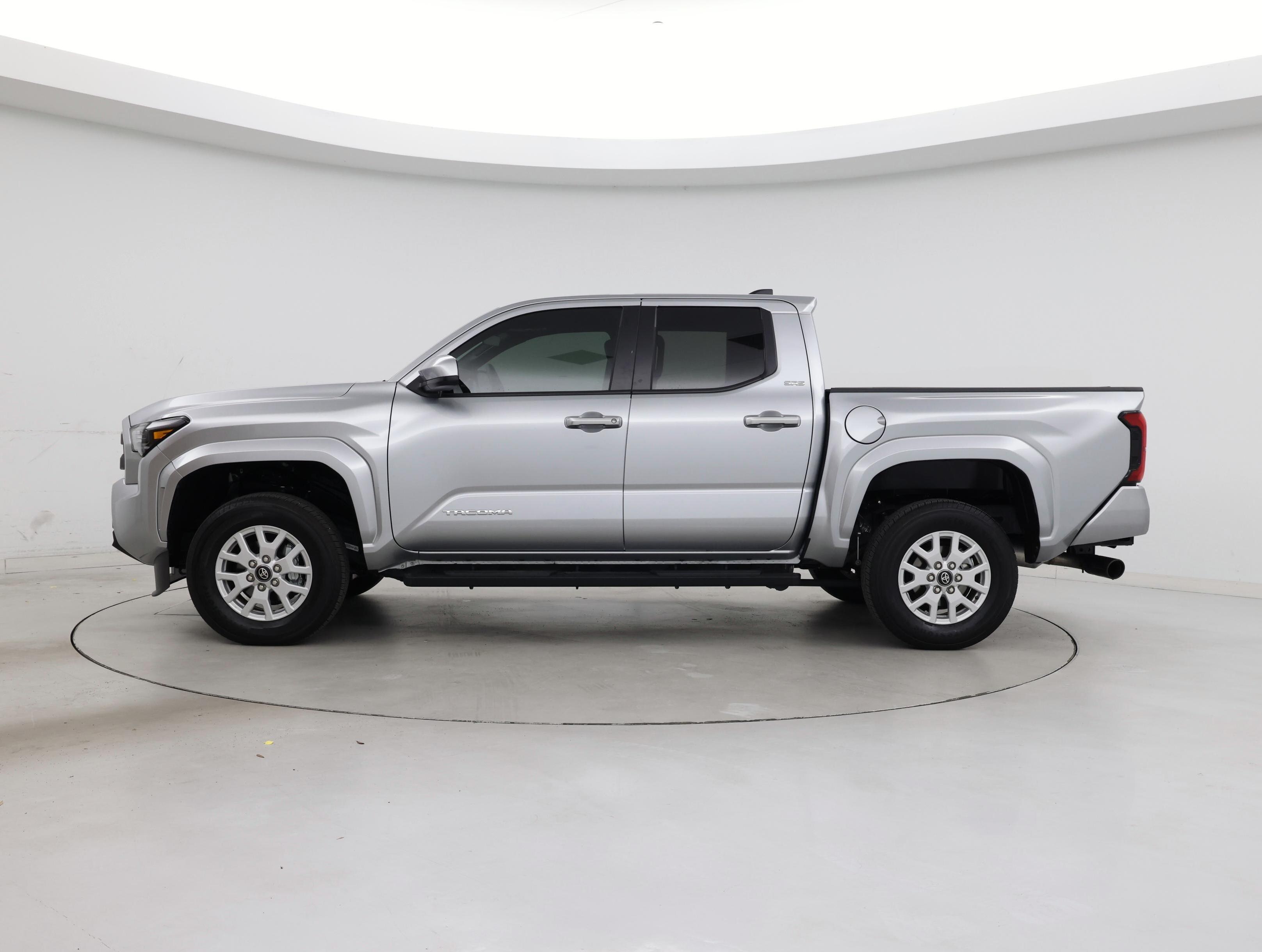 Thumbnail: 2024 Toyota Tacoma - 3
