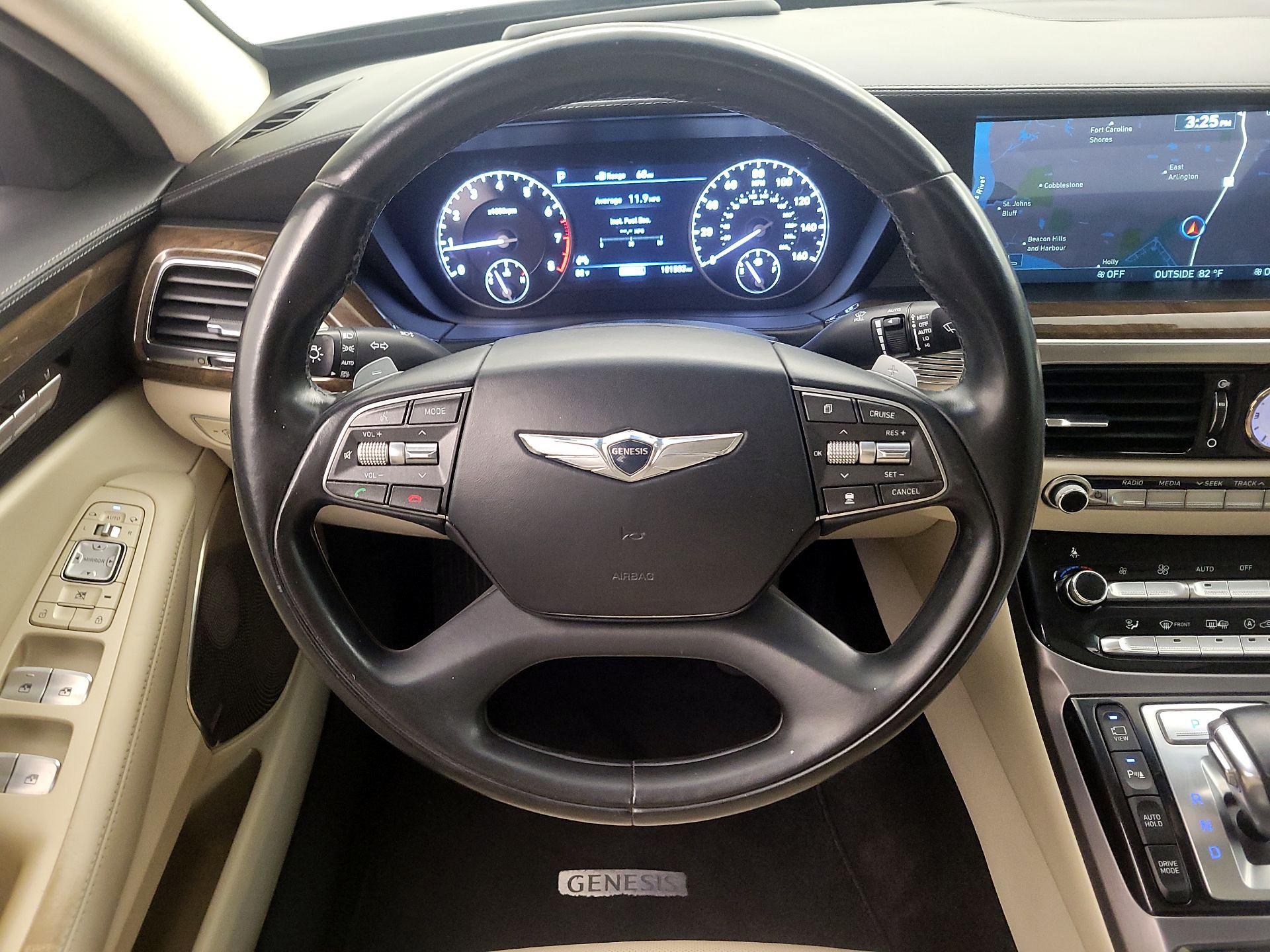 Thumbnail: 2017 Genesis G90 - 10