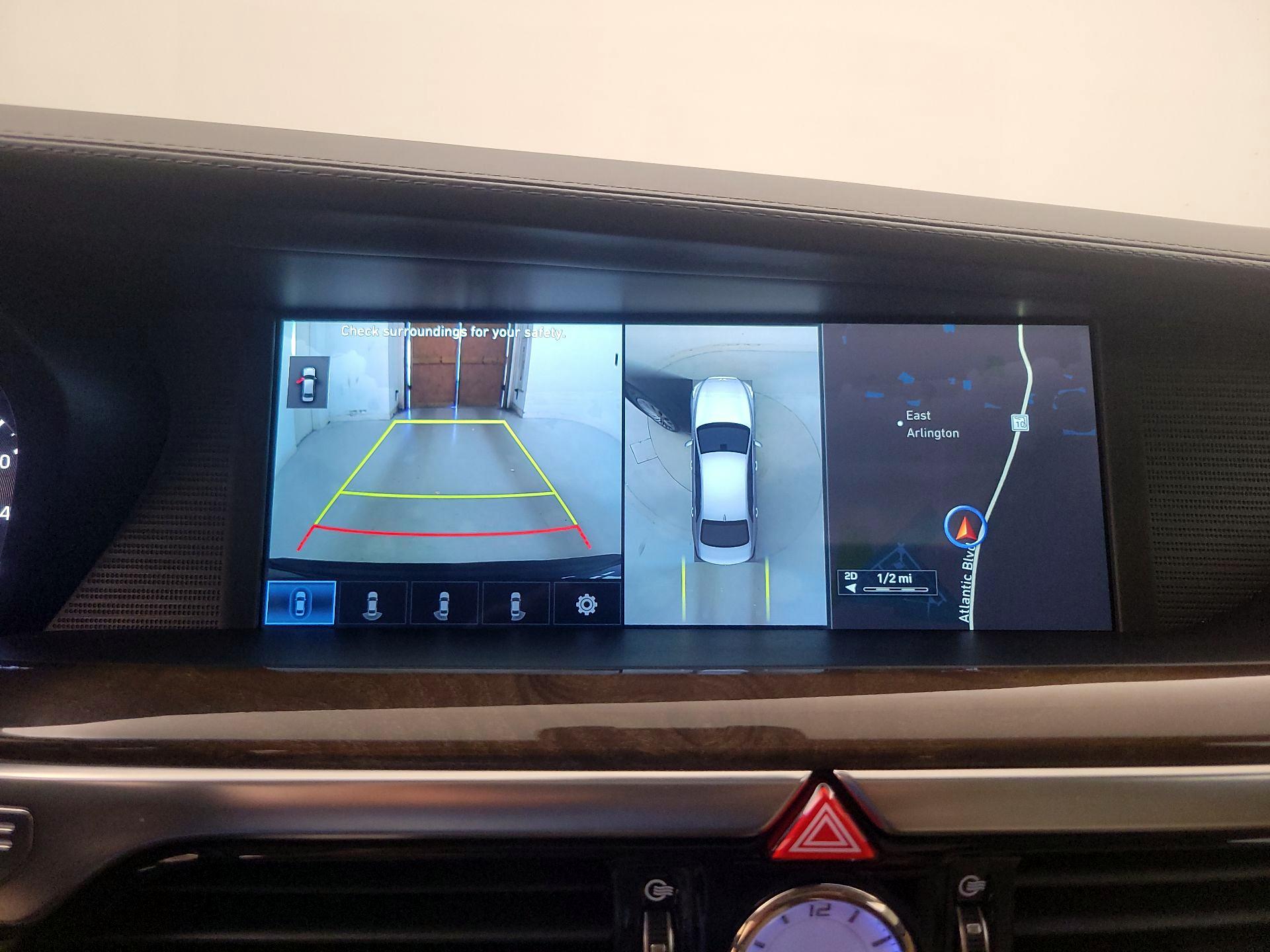 Thumbnail: 2017 Genesis G90 - 15