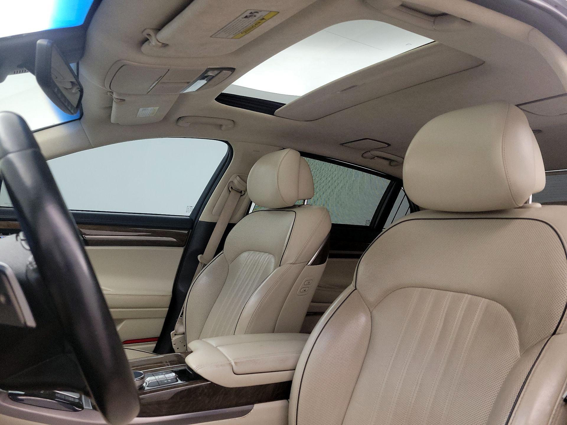 Thumbnail: 2017 Genesis G90 - 20