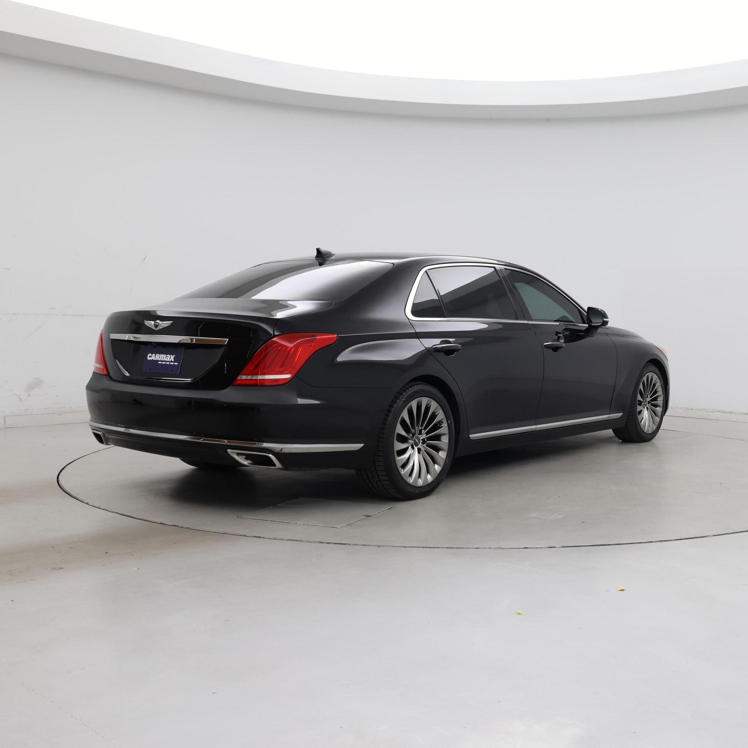 Thumbnail: 2017 Genesis G90 - 8