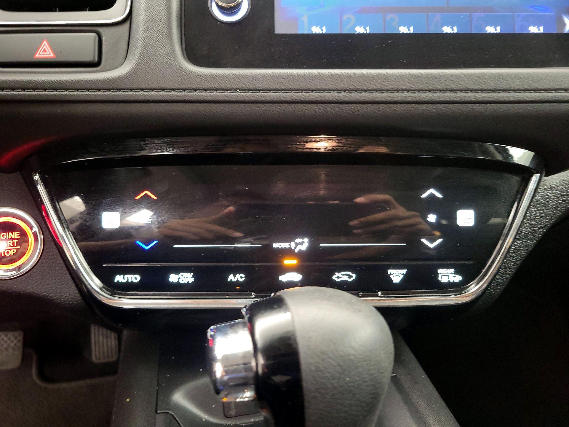 Thumbnail: 2020 Honda HR-V - 16