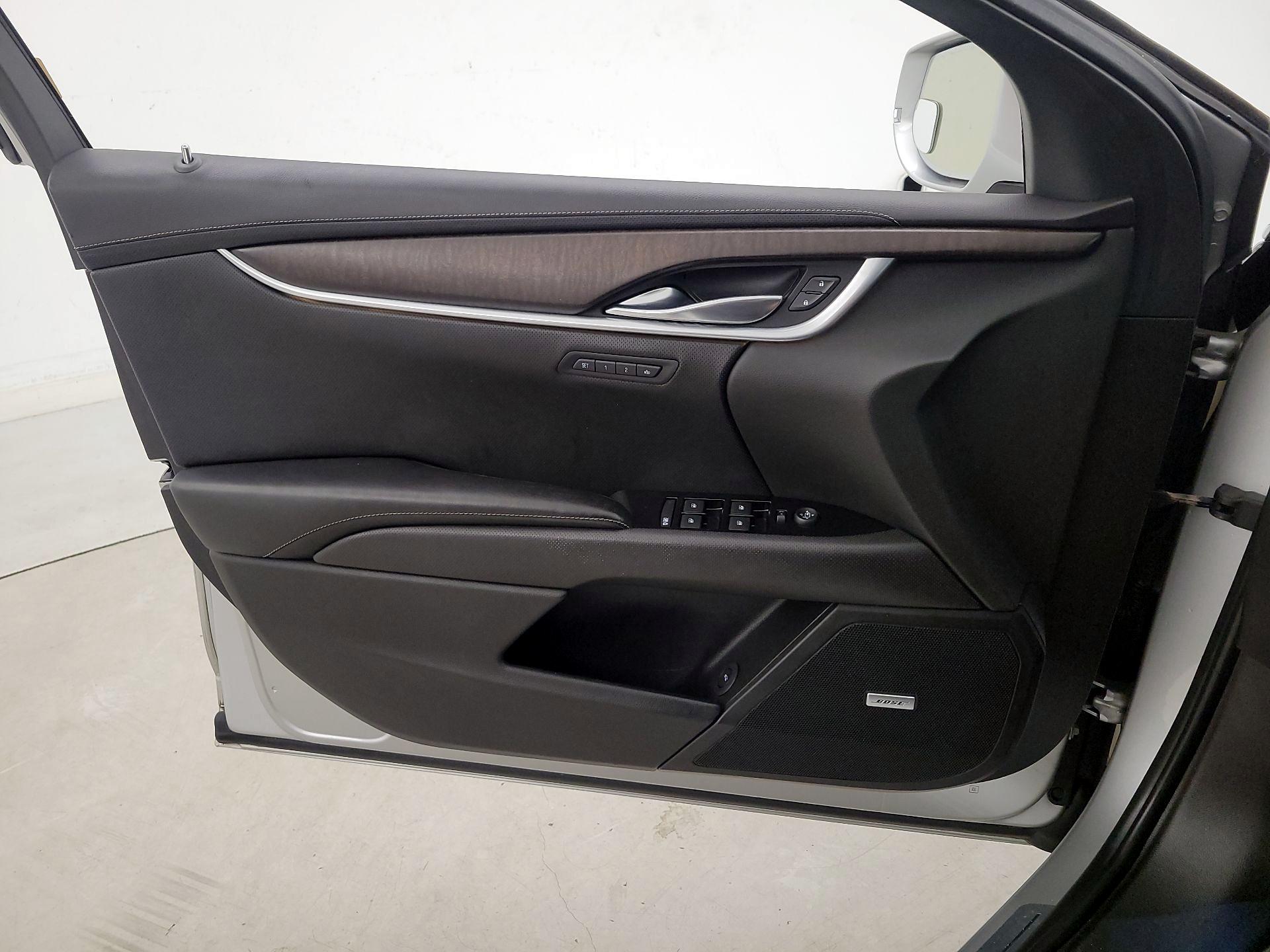 Thumbnail: 2018 Cadillac XTS - 12