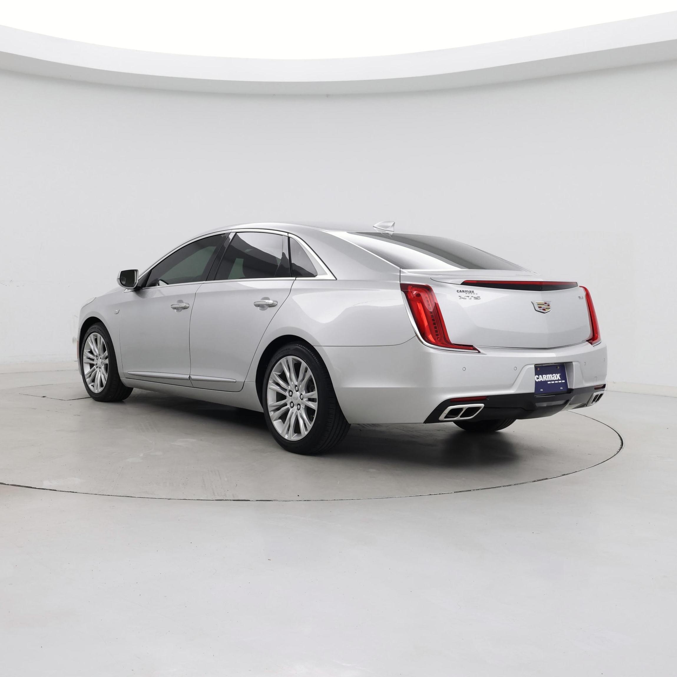 Thumbnail: 2018 Cadillac XTS - 2