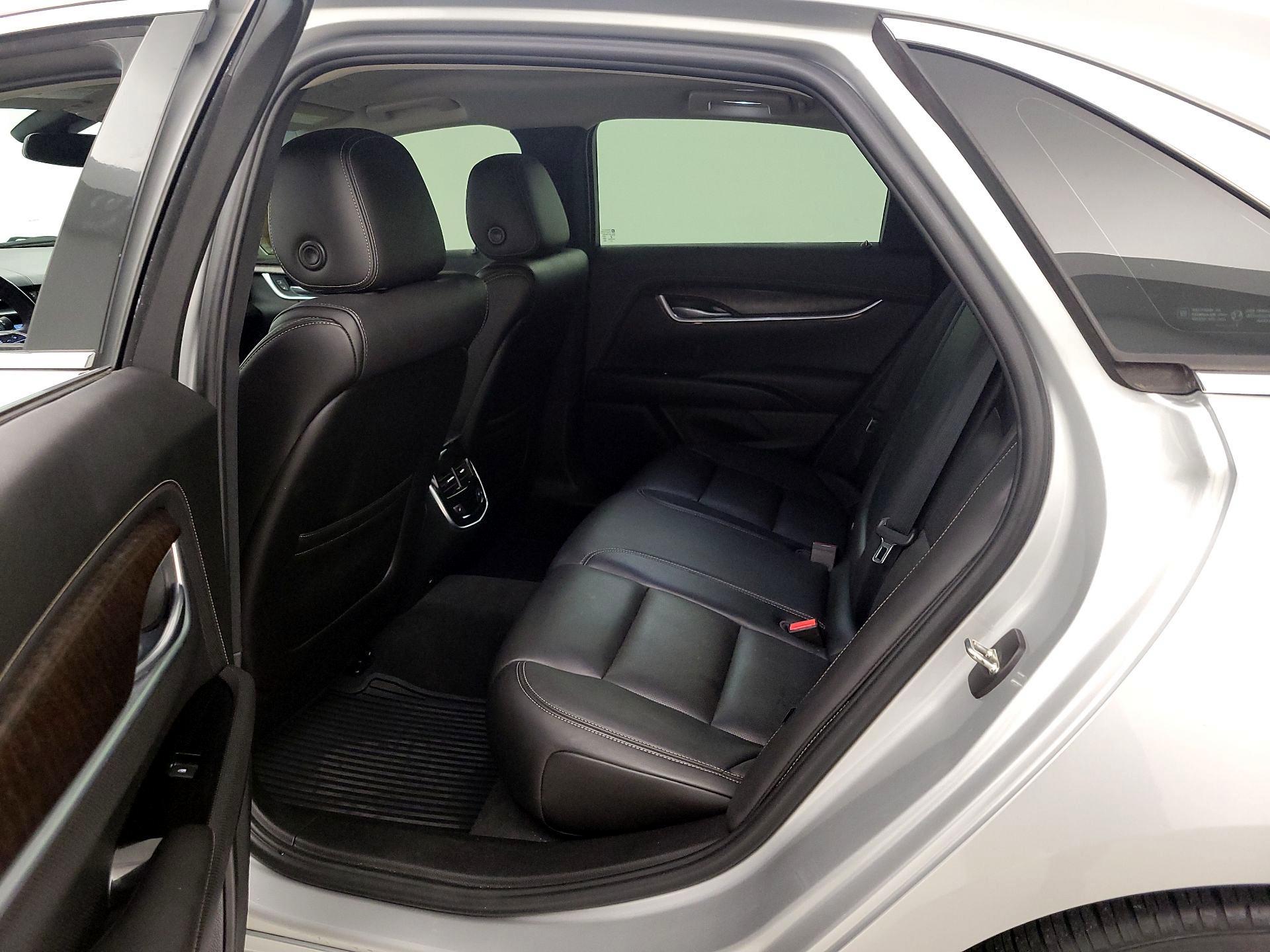 Thumbnail: 2018 Cadillac XTS - 19