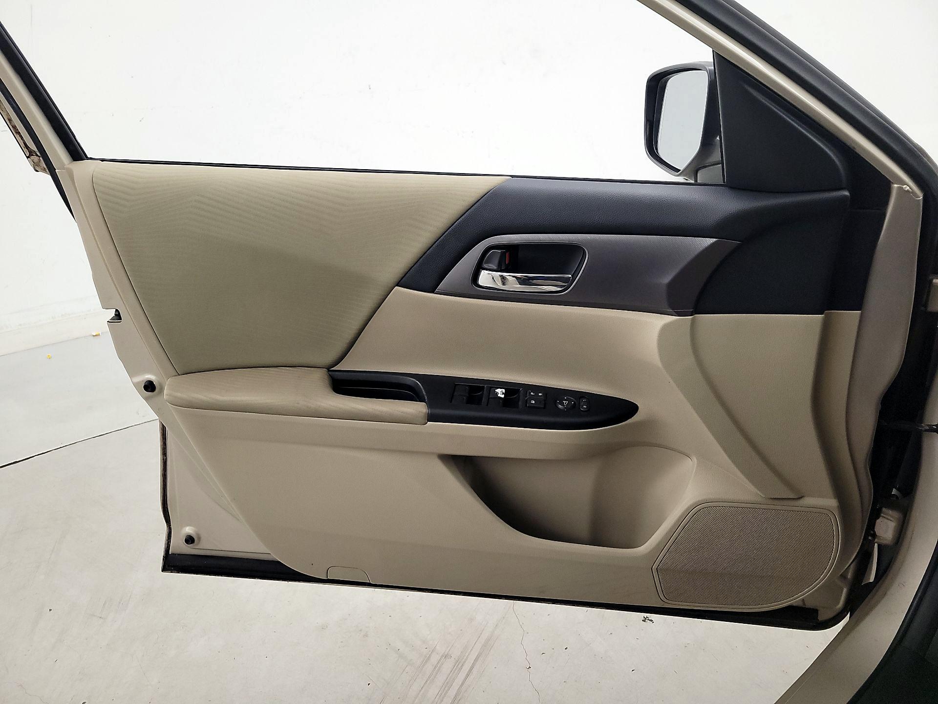 Thumbnail: 2014 Honda Accord - 12