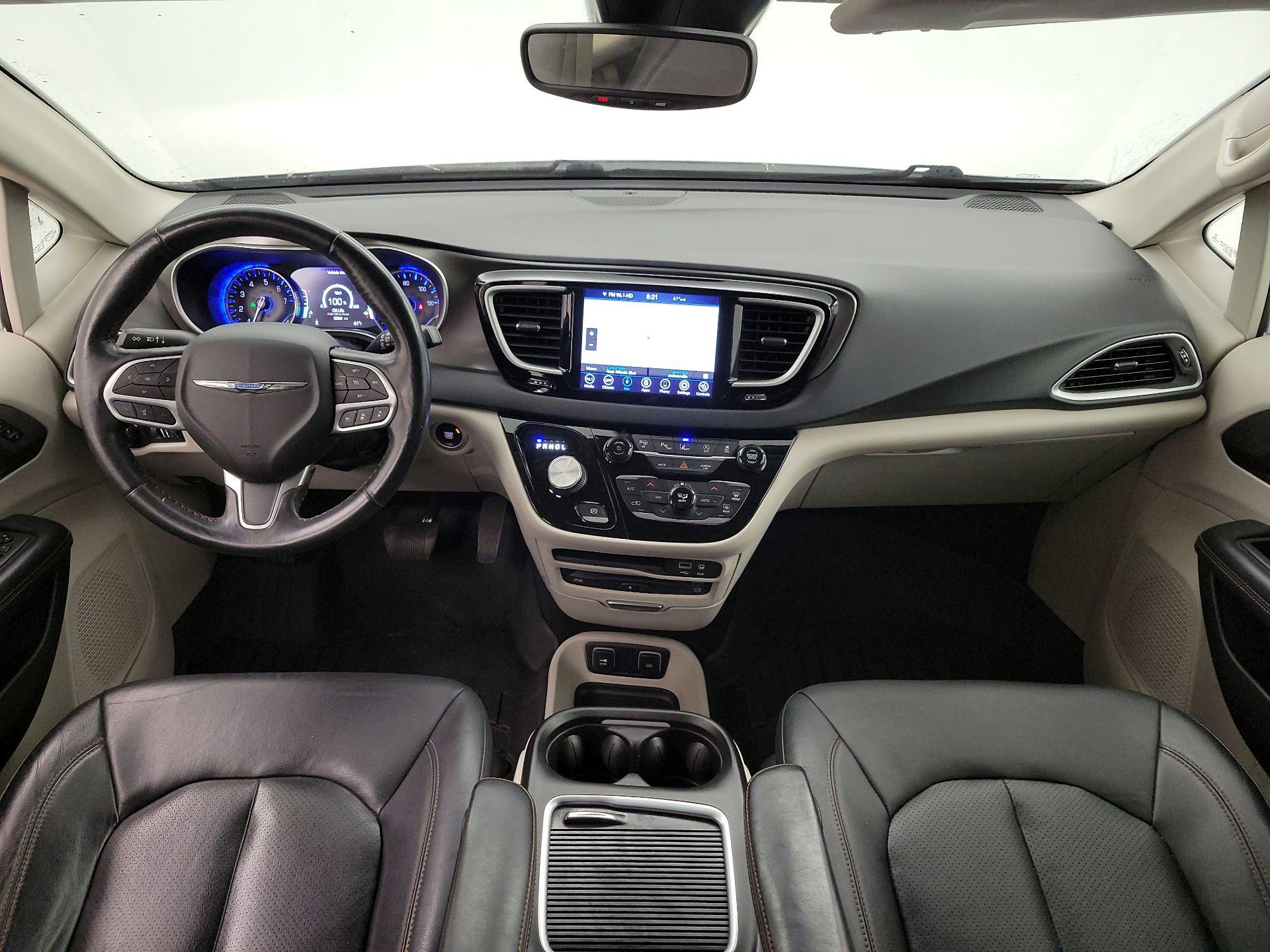 Thumbnail: 2020 Chrysler Pacifica - 9