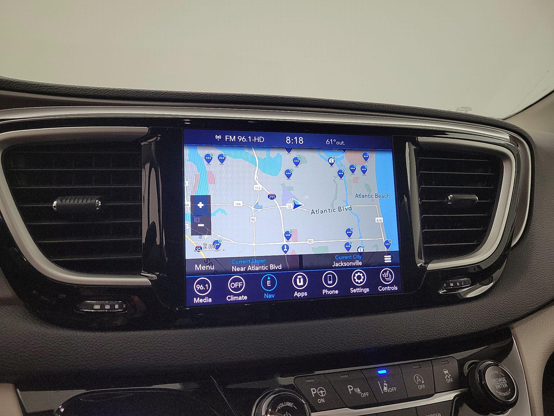 Thumbnail: 2020 Chrysler Pacifica - 14