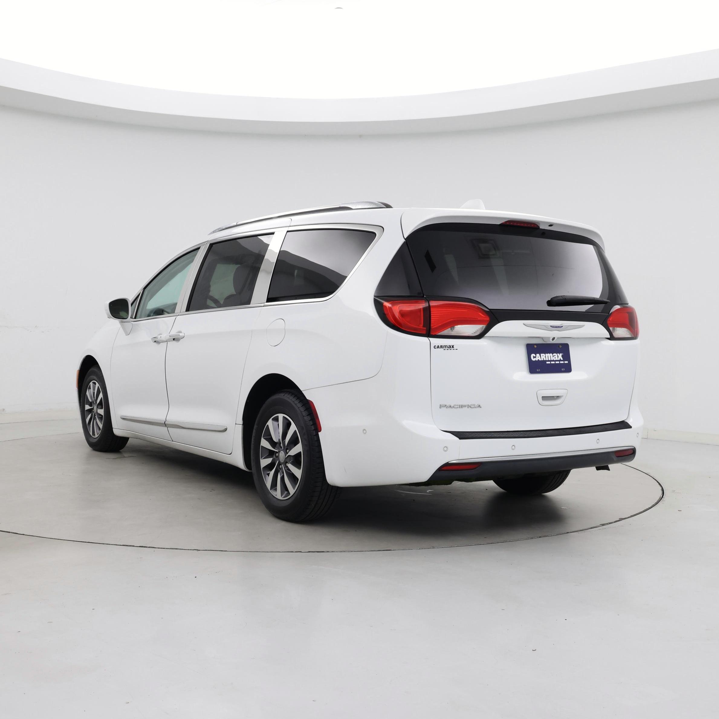 Thumbnail: 2020 Chrysler Pacifica - 2