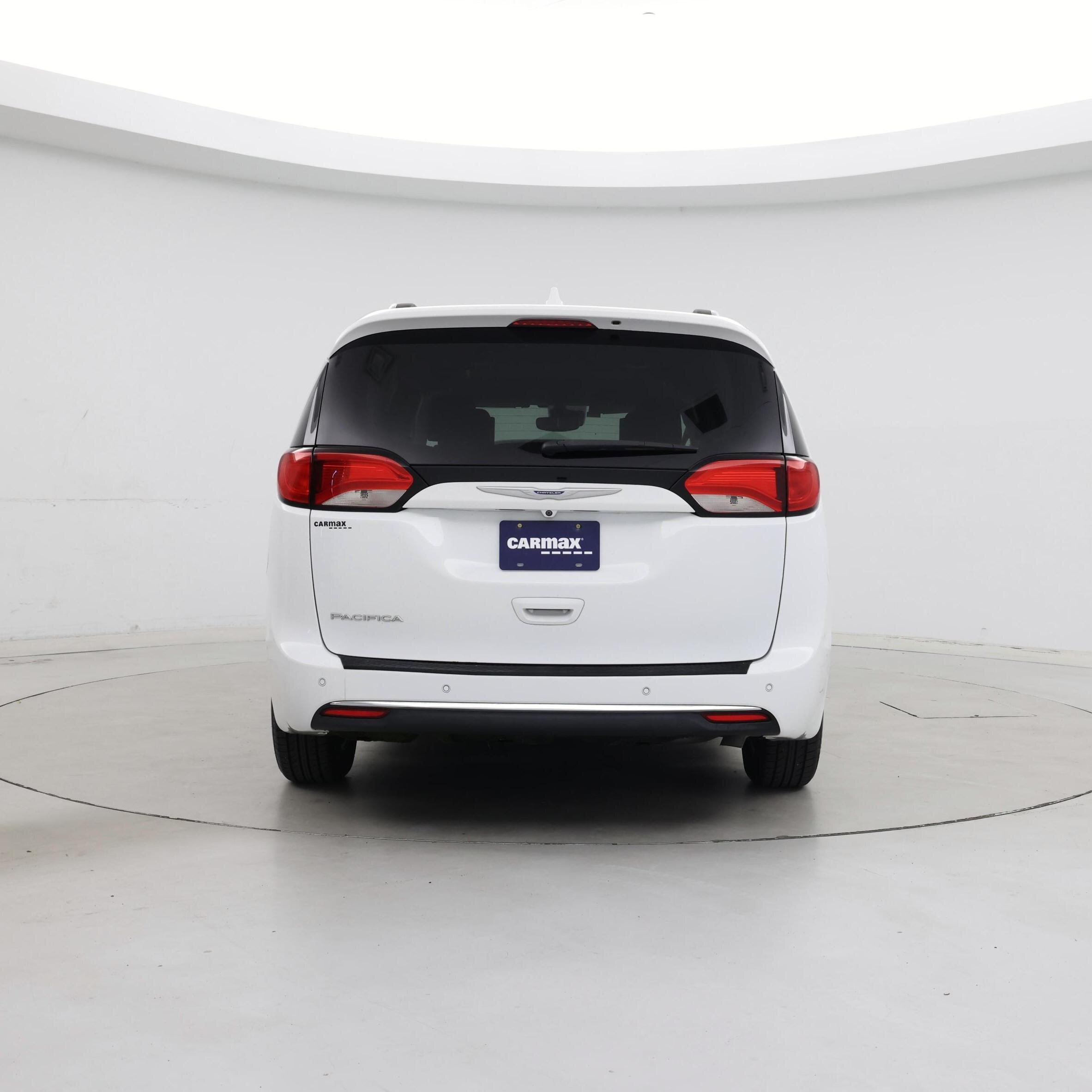 Thumbnail: 2020 Chrysler Pacifica - 6
