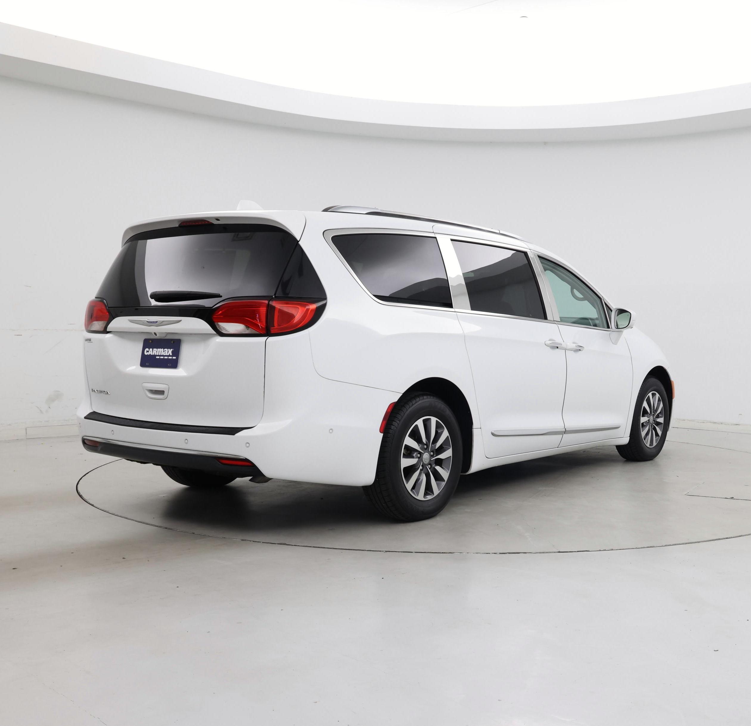 Thumbnail: 2020 Chrysler Pacifica - 8