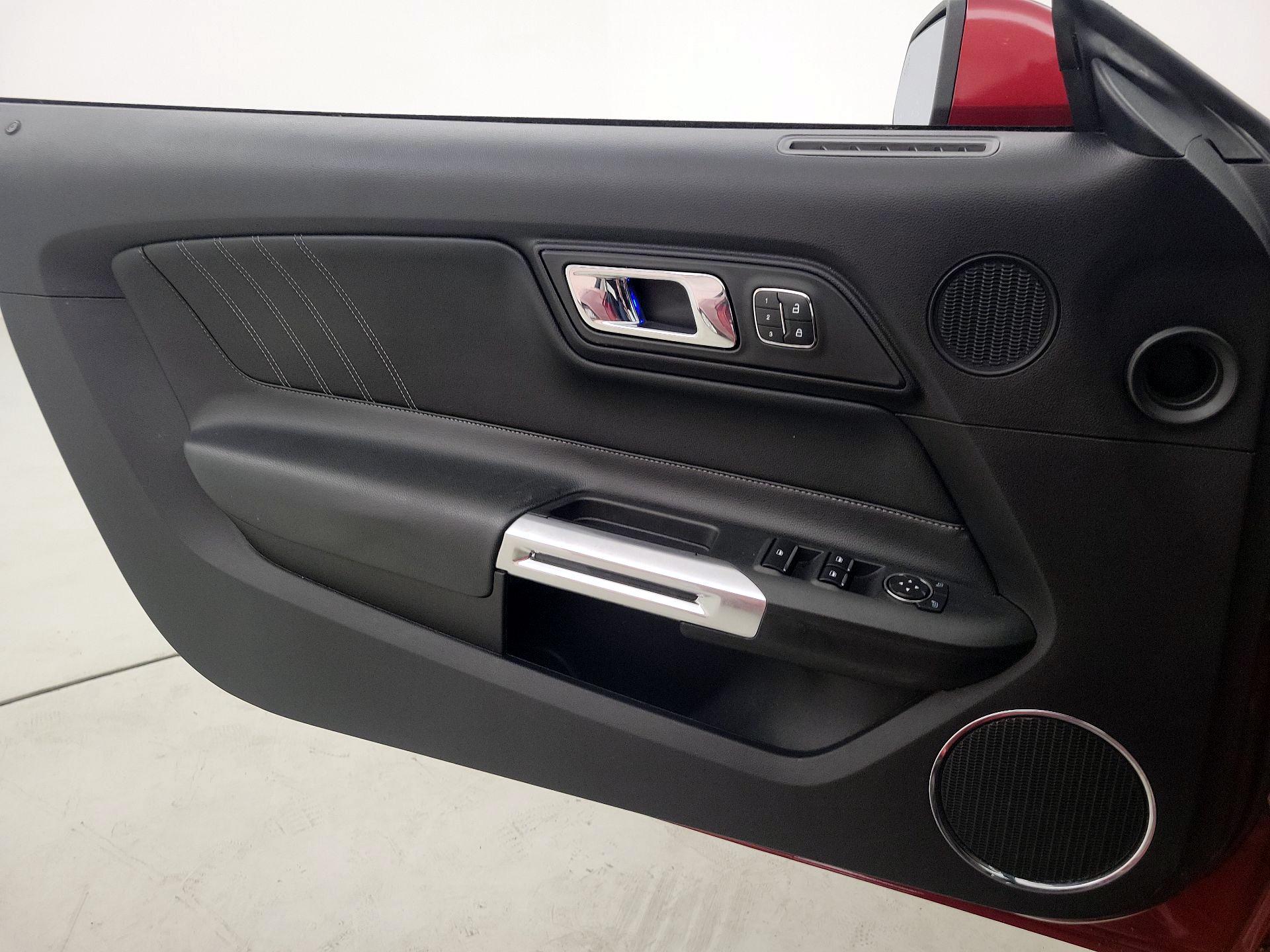 Thumbnail: 2017 Ford Mustang - 12