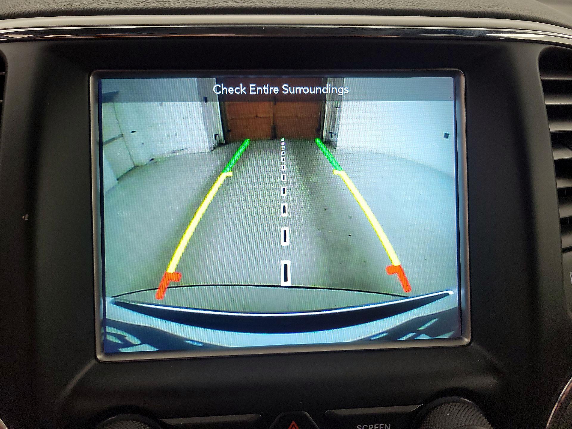 Thumbnail: 2018 Jeep Grand Cherokee - 14