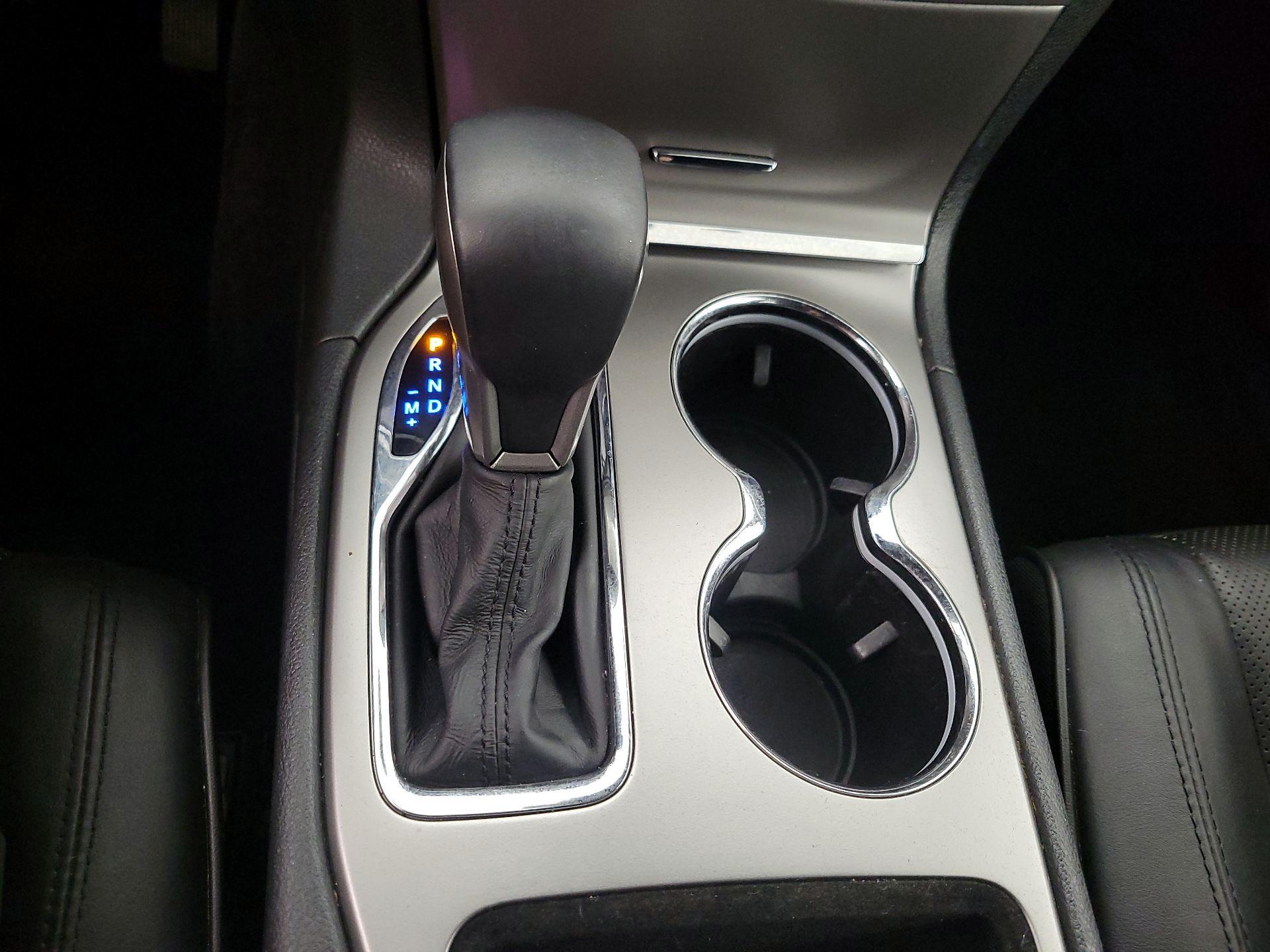 Thumbnail: 2018 Jeep Grand Cherokee - 17