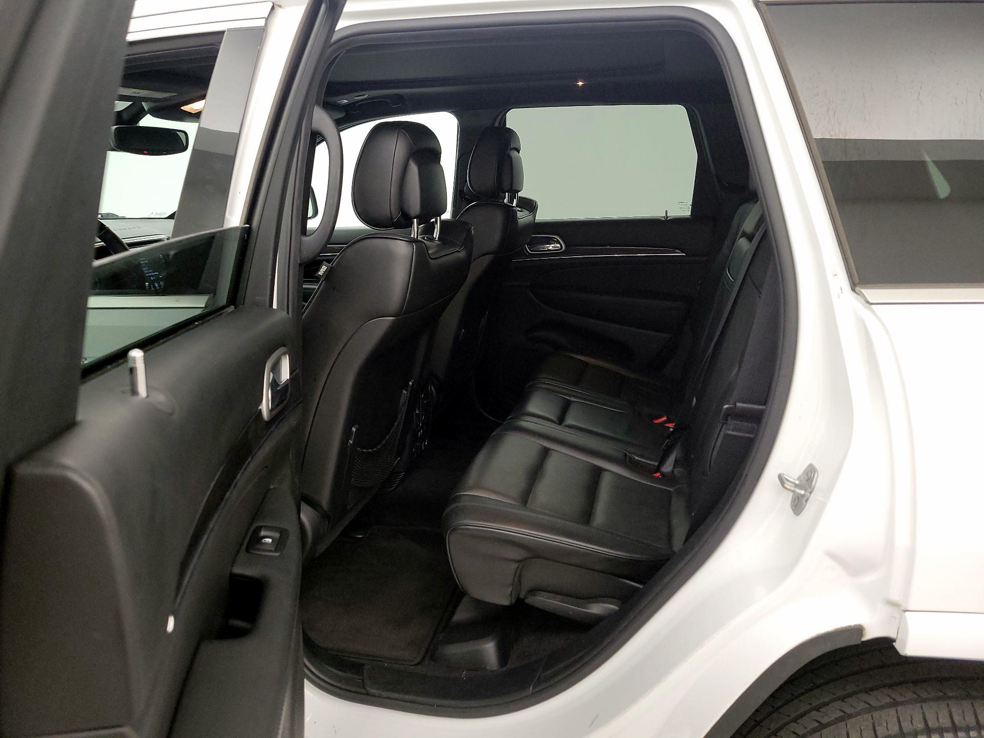 Thumbnail: 2018 Jeep Grand Cherokee - 20