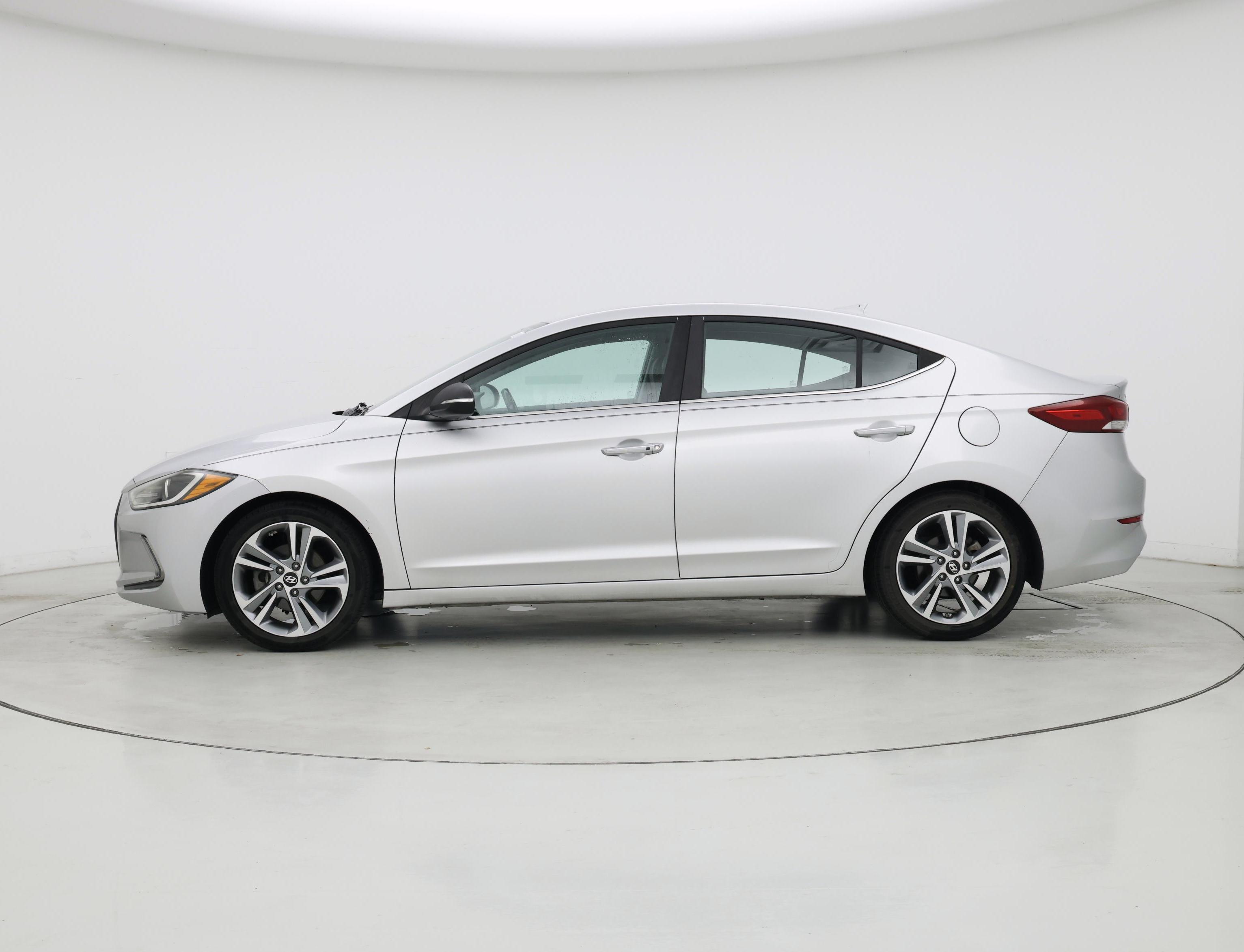 Thumbnail: 2017 Hyundai Elantra - 3