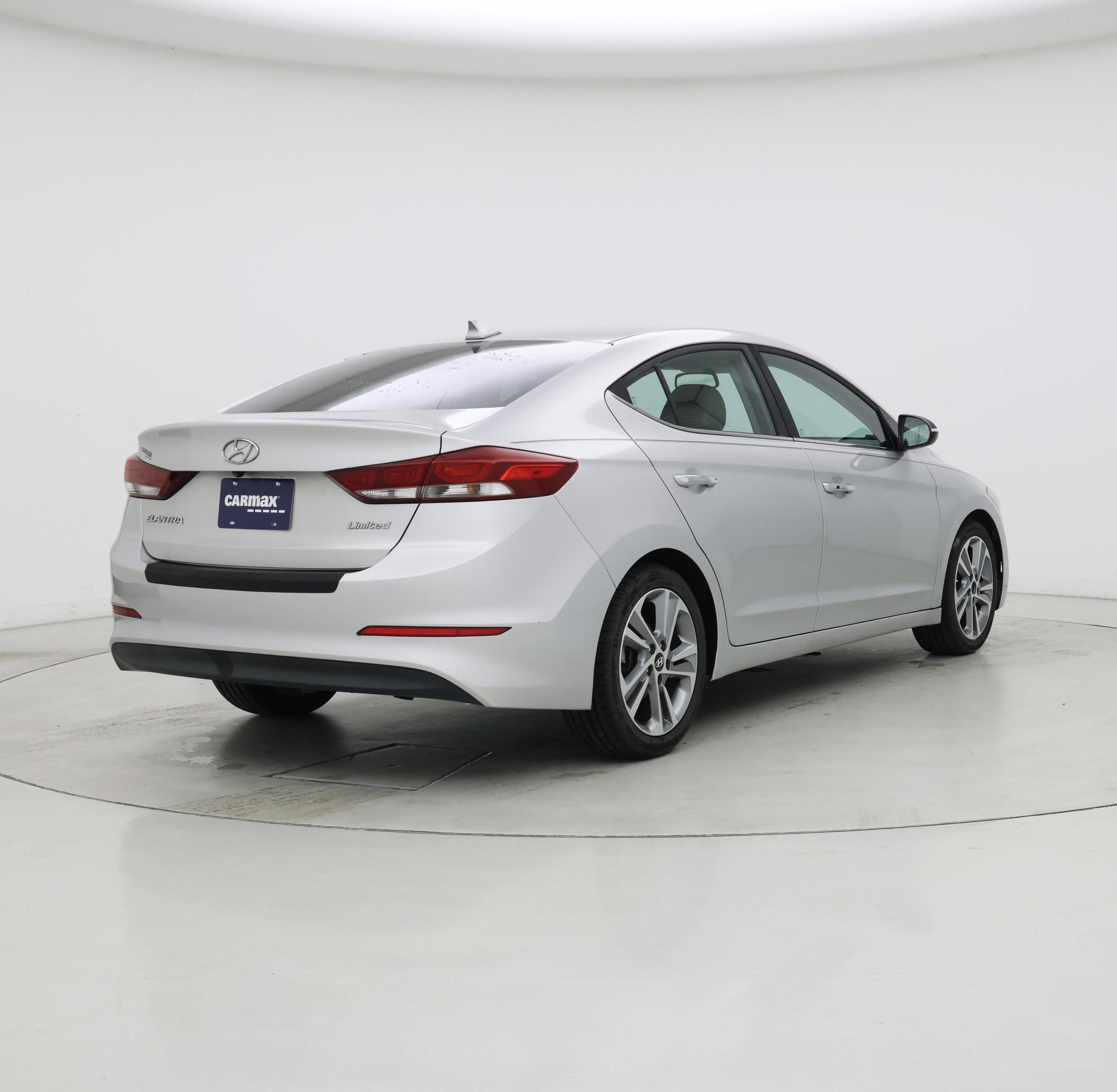 Thumbnail: 2017 Hyundai Elantra - 8