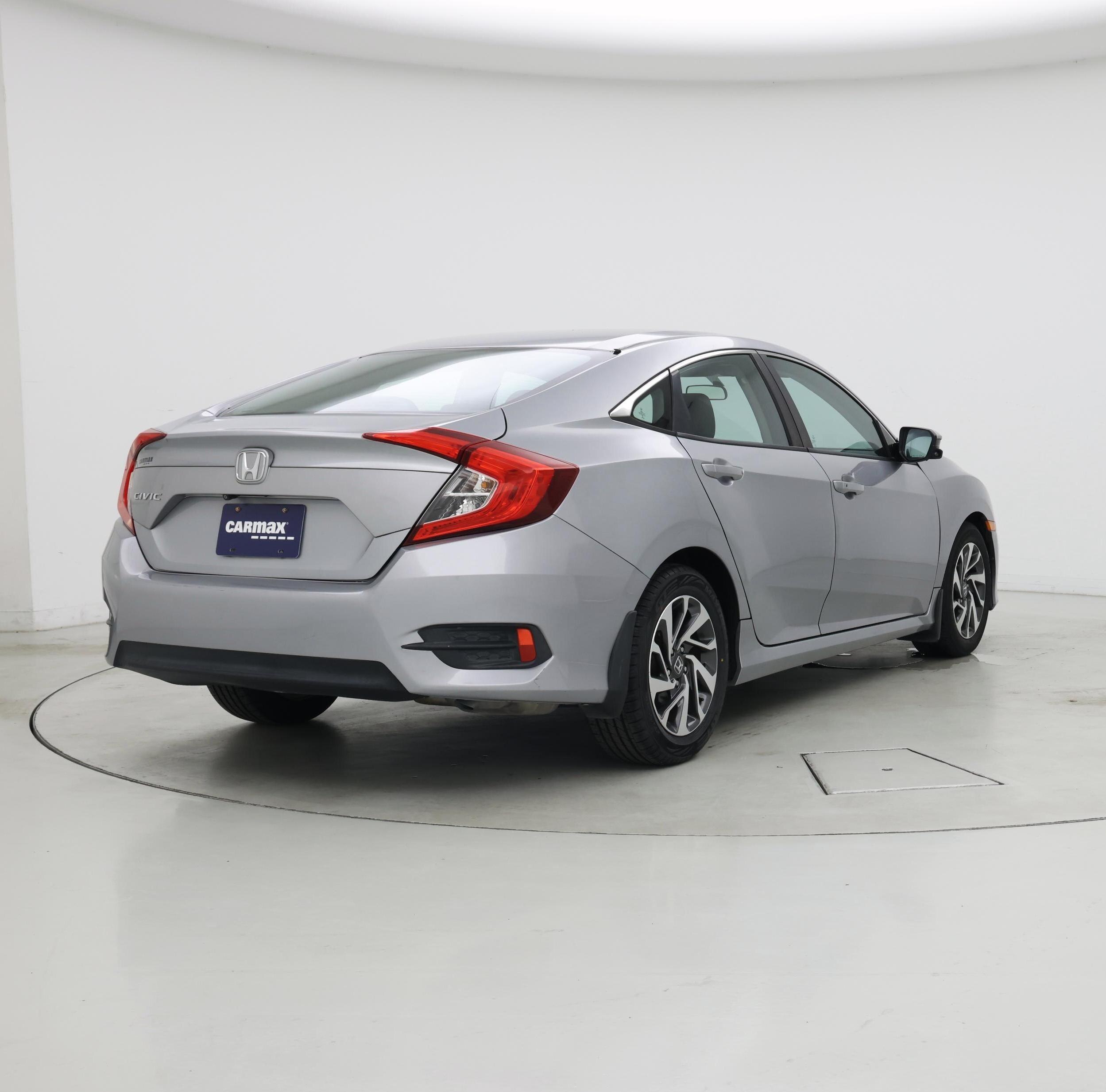 Thumbnail: 2016 Honda Civic - 8