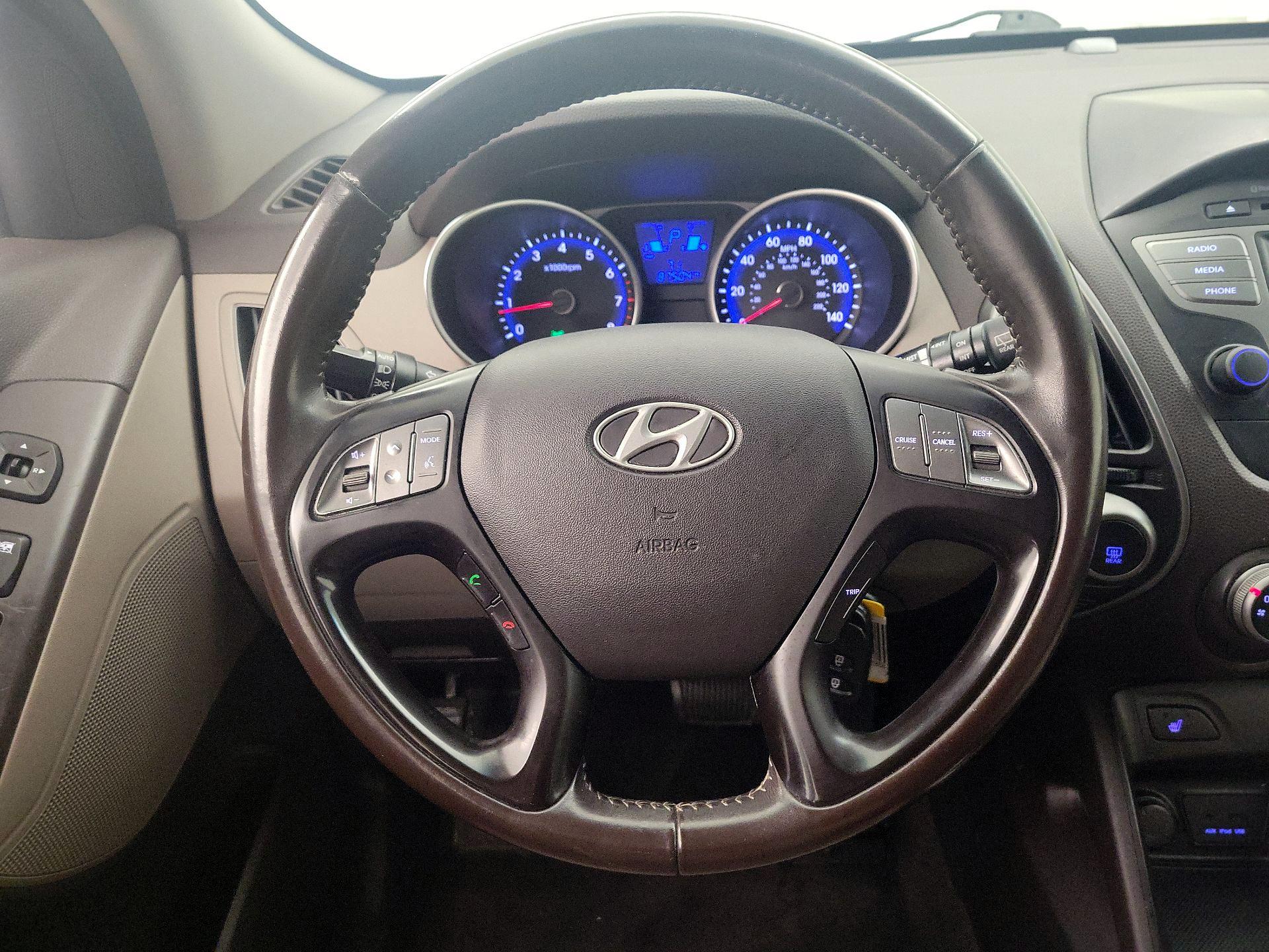 Thumbnail: 2014 Hyundai Tucson - 10