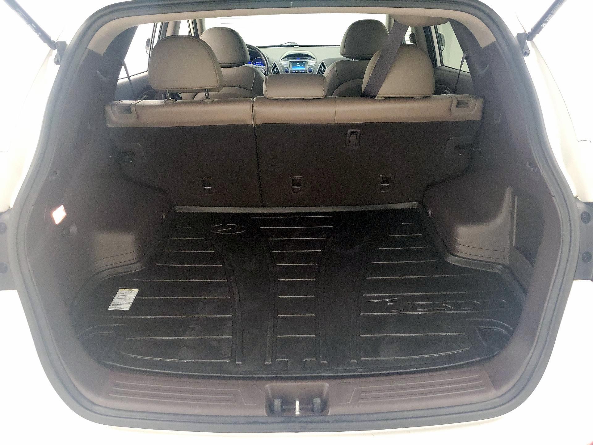 Thumbnail: 2014 Hyundai Tucson - 20