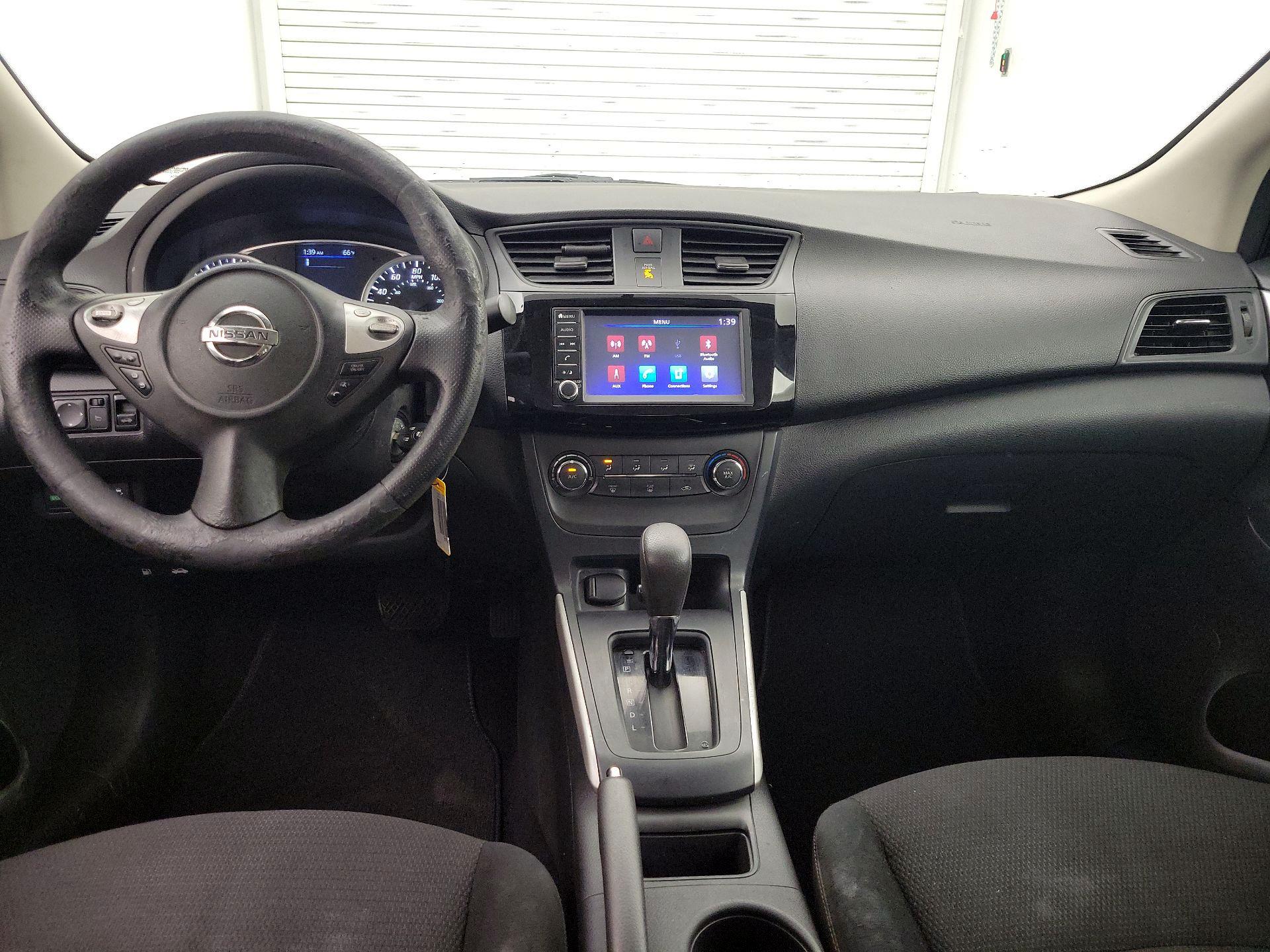 Thumbnail: 2019 Nissan Sentra - 9