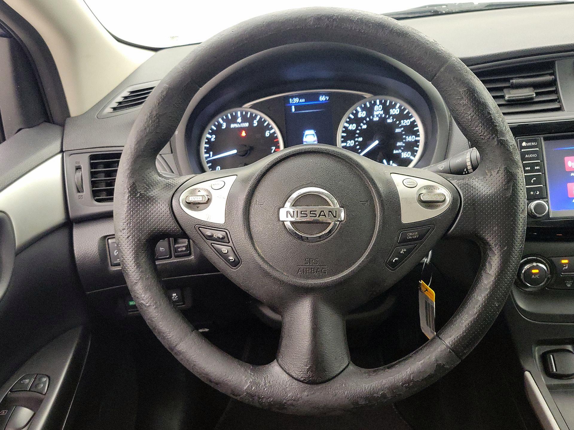 Thumbnail: 2019 Nissan Sentra - 10