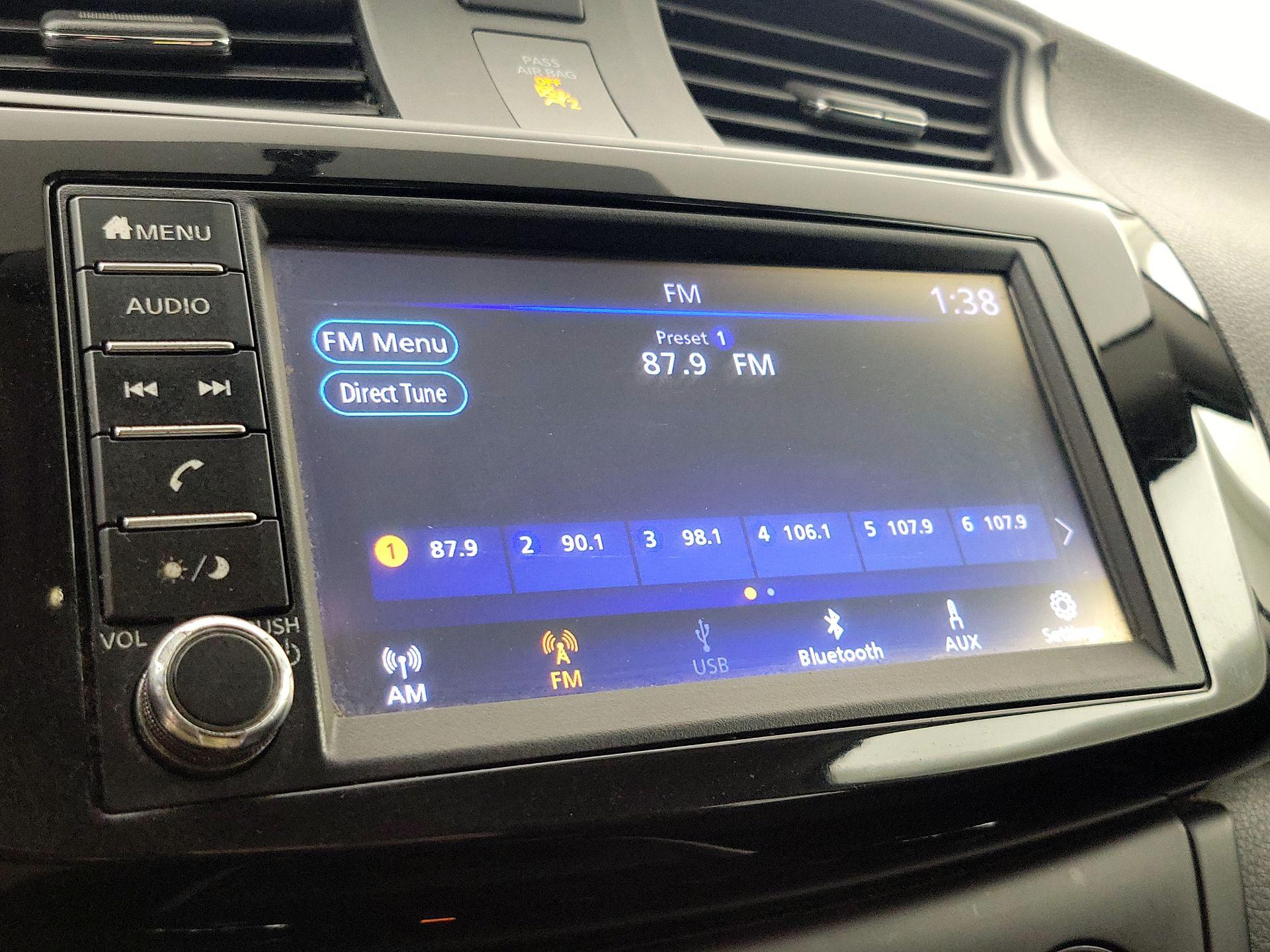 Thumbnail: 2019 Nissan Sentra - 15