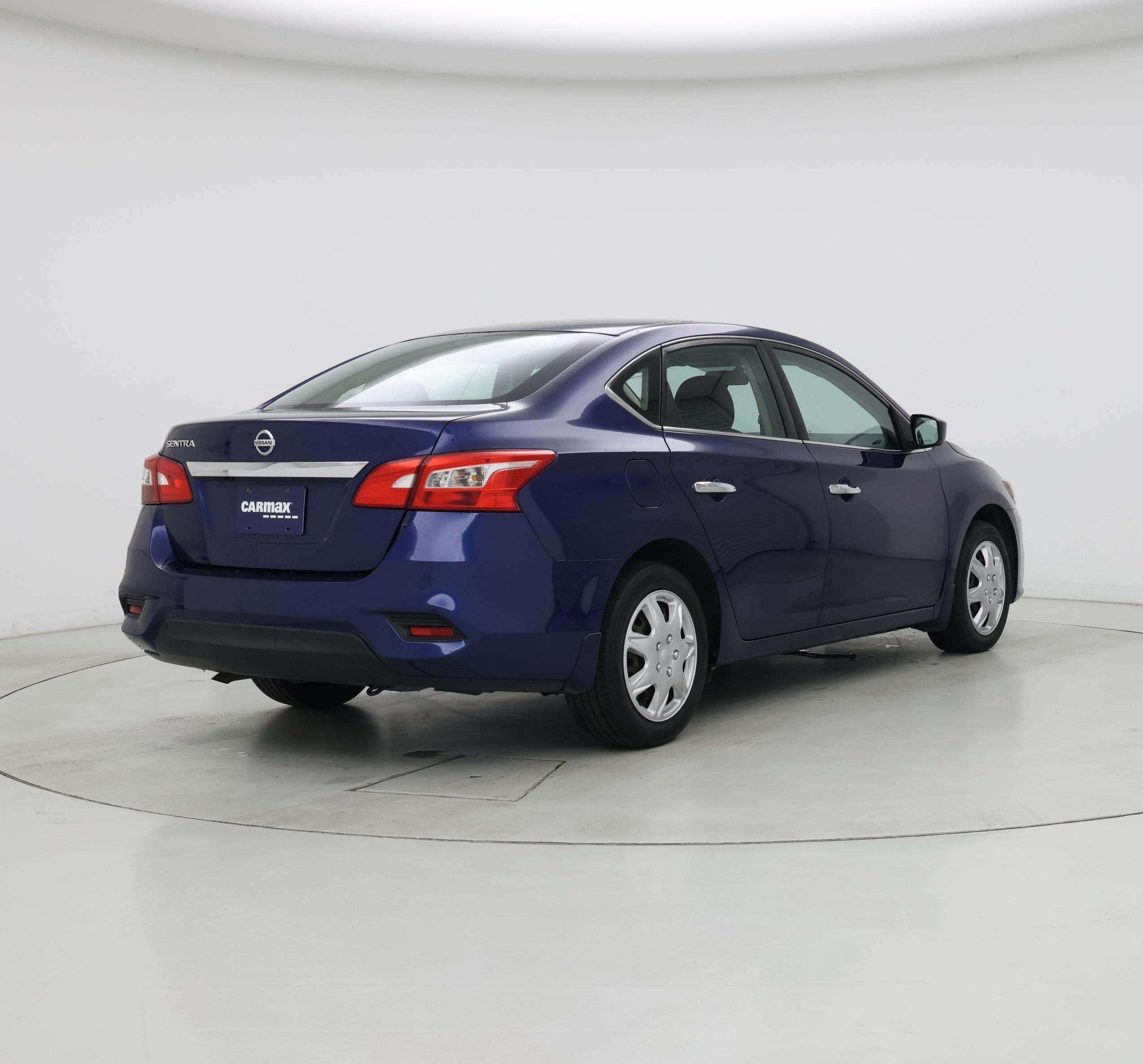 Thumbnail: 2019 Nissan Sentra - 8
