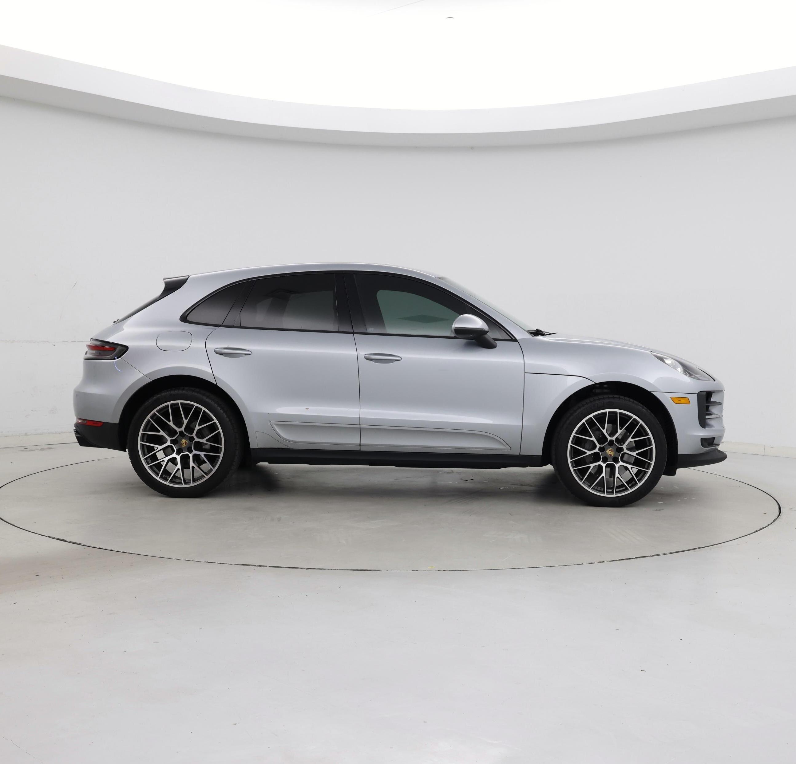 Thumbnail: 2020 Porsche Macan - 7