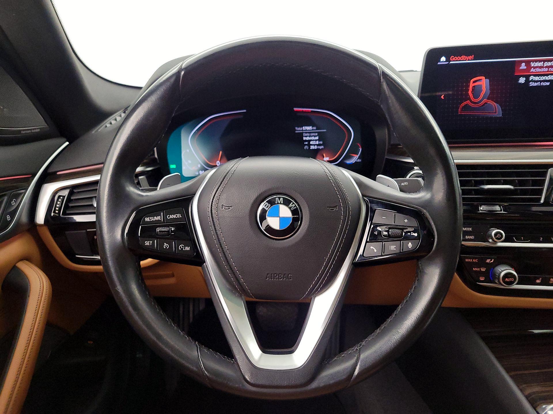 Thumbnail: 2021 BMW 5 Series - 10
