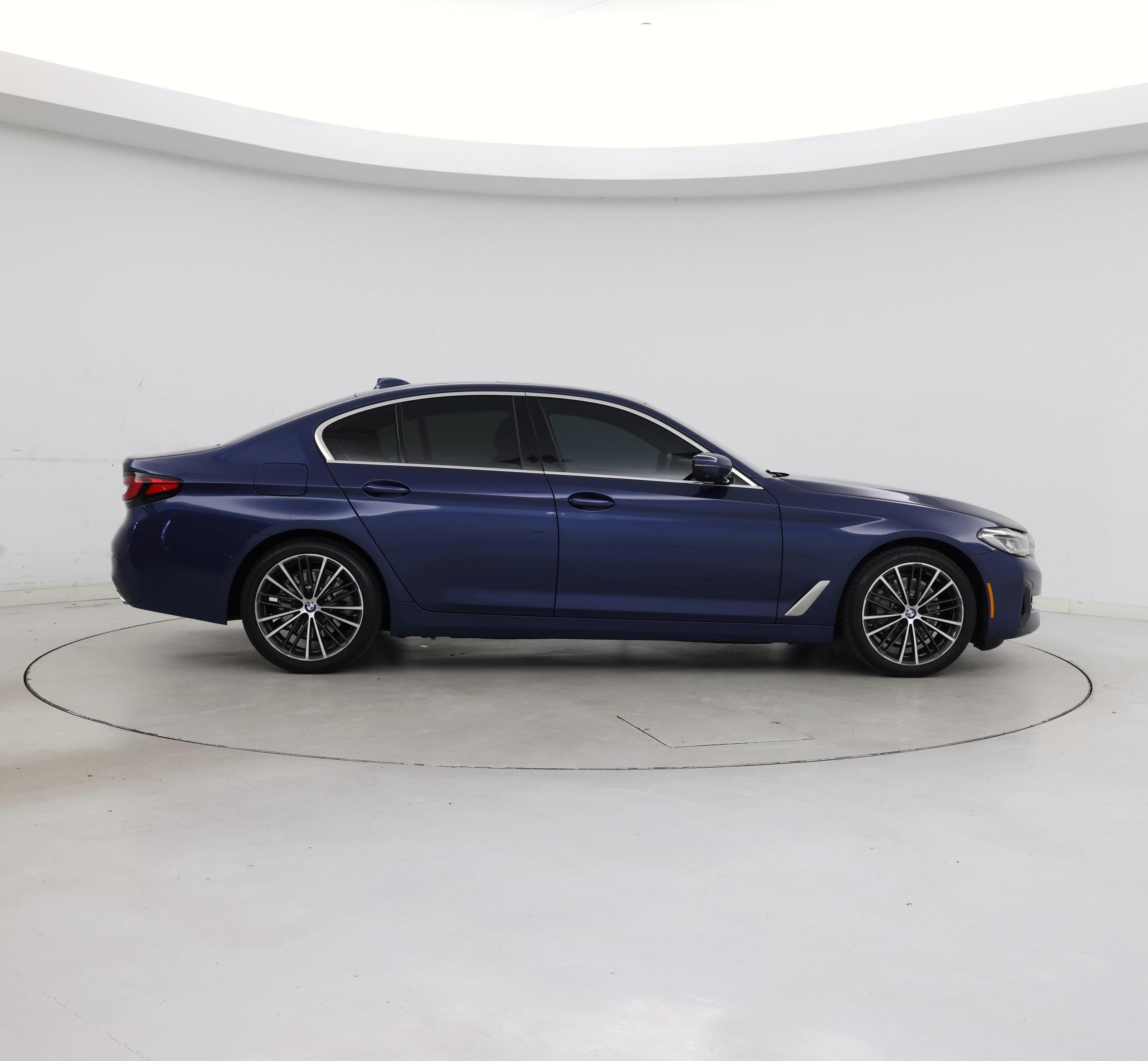 Thumbnail: 2021 BMW 5 Series - 7
