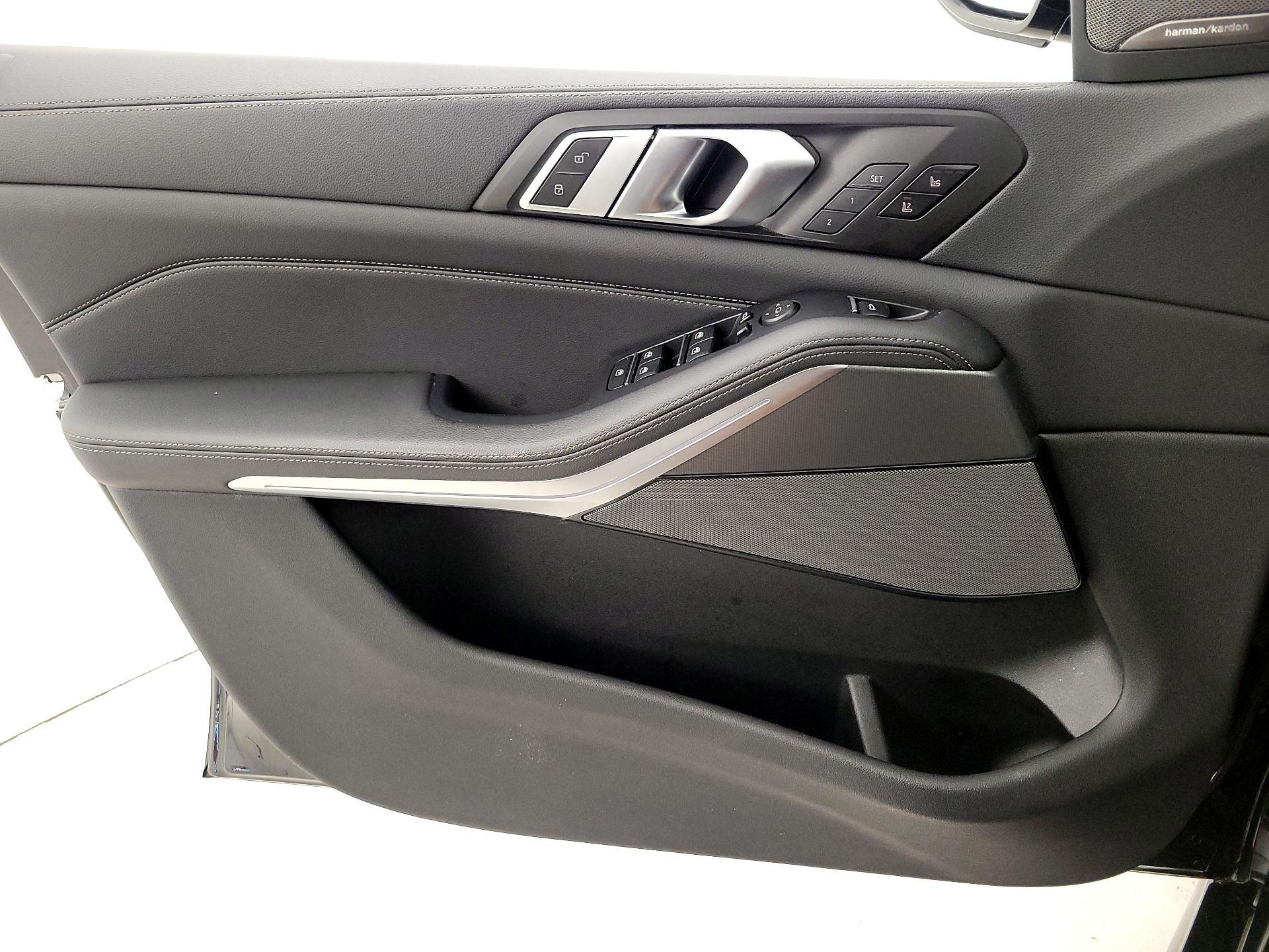 Thumbnail: 2020 BMW X5 - 12