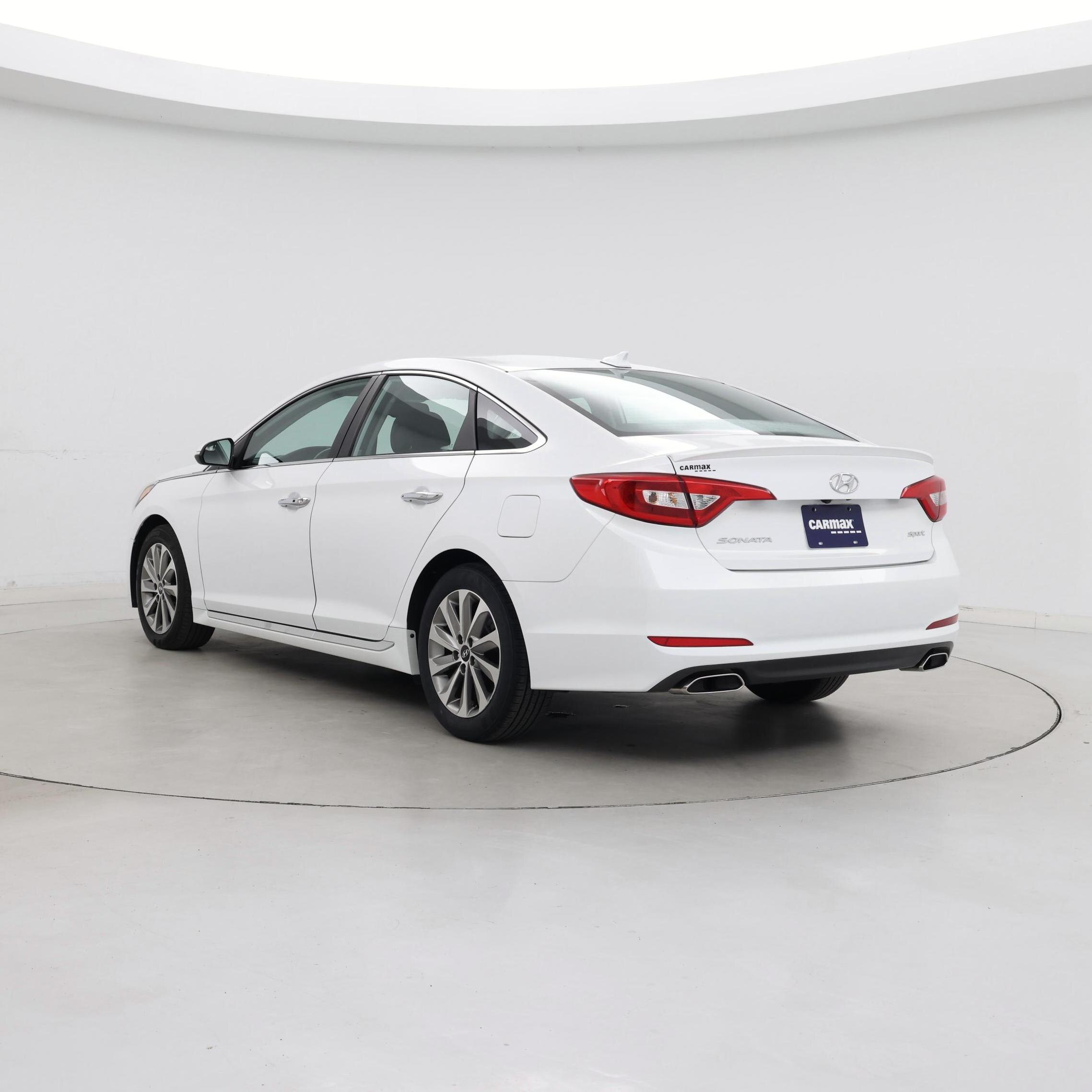 Thumbnail: 2016 Hyundai Sonata - 2