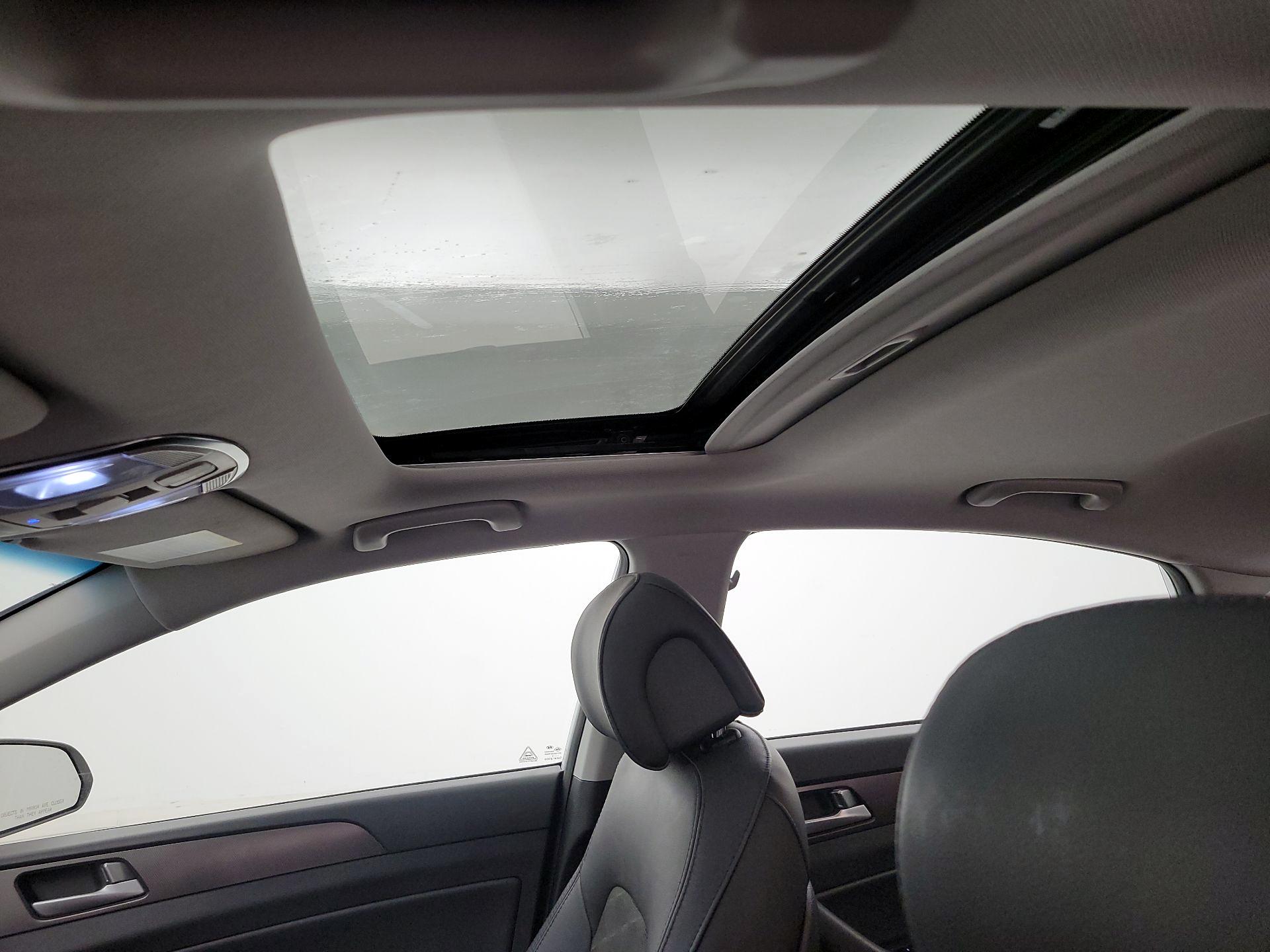 Thumbnail: 2016 Hyundai Sonata - 19