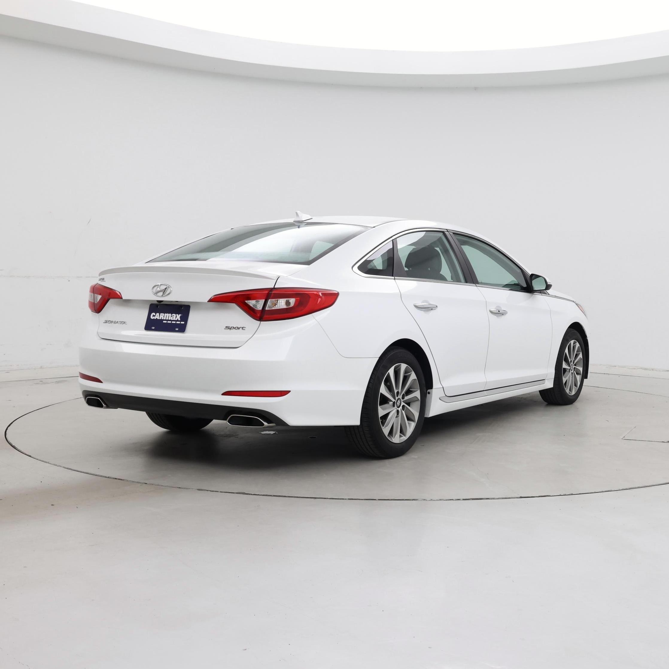 Thumbnail: 2016 Hyundai Sonata - 8