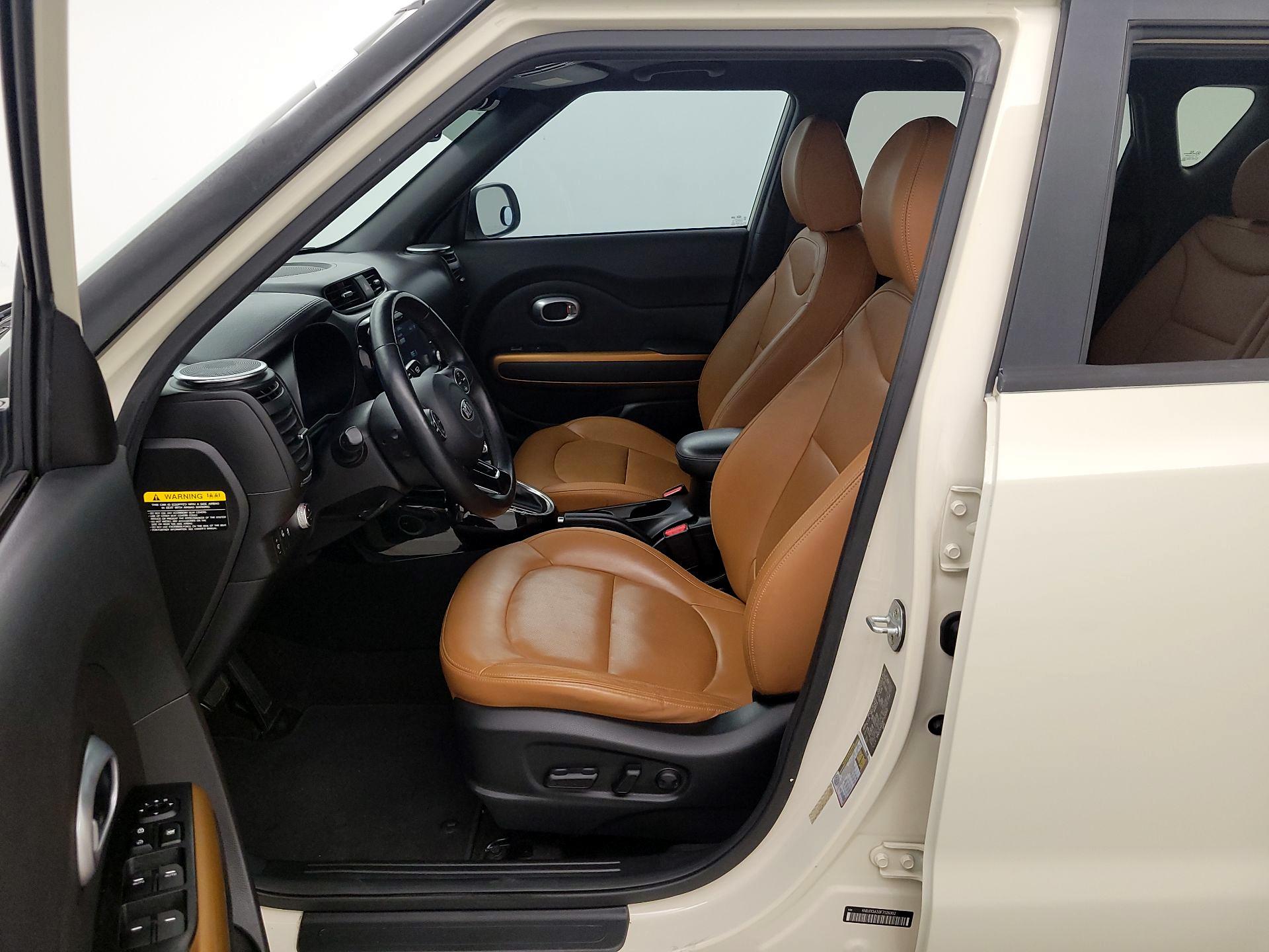 Thumbnail: 2015 Kia Soul - 11