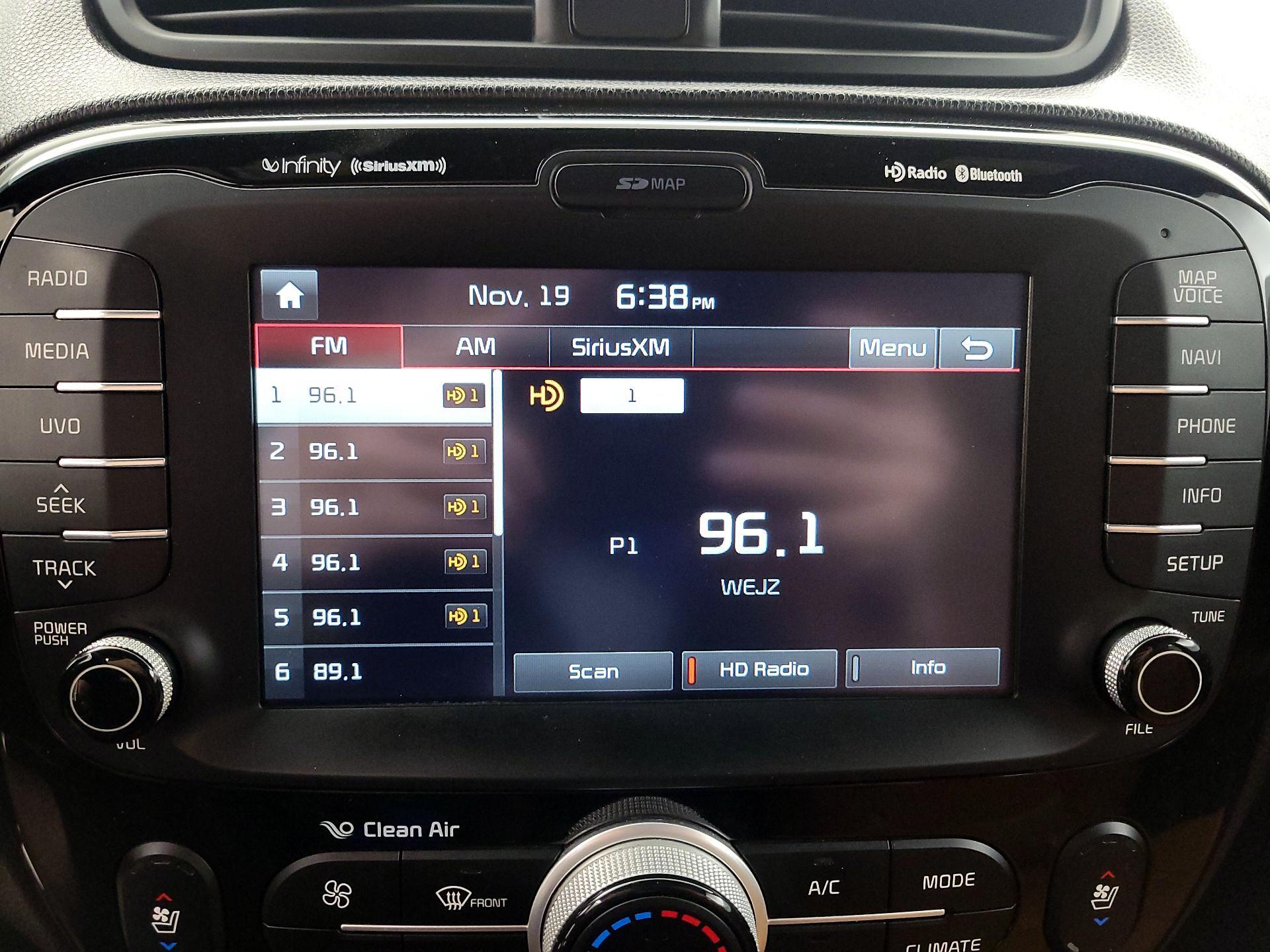 Thumbnail: 2015 Kia Soul - 16