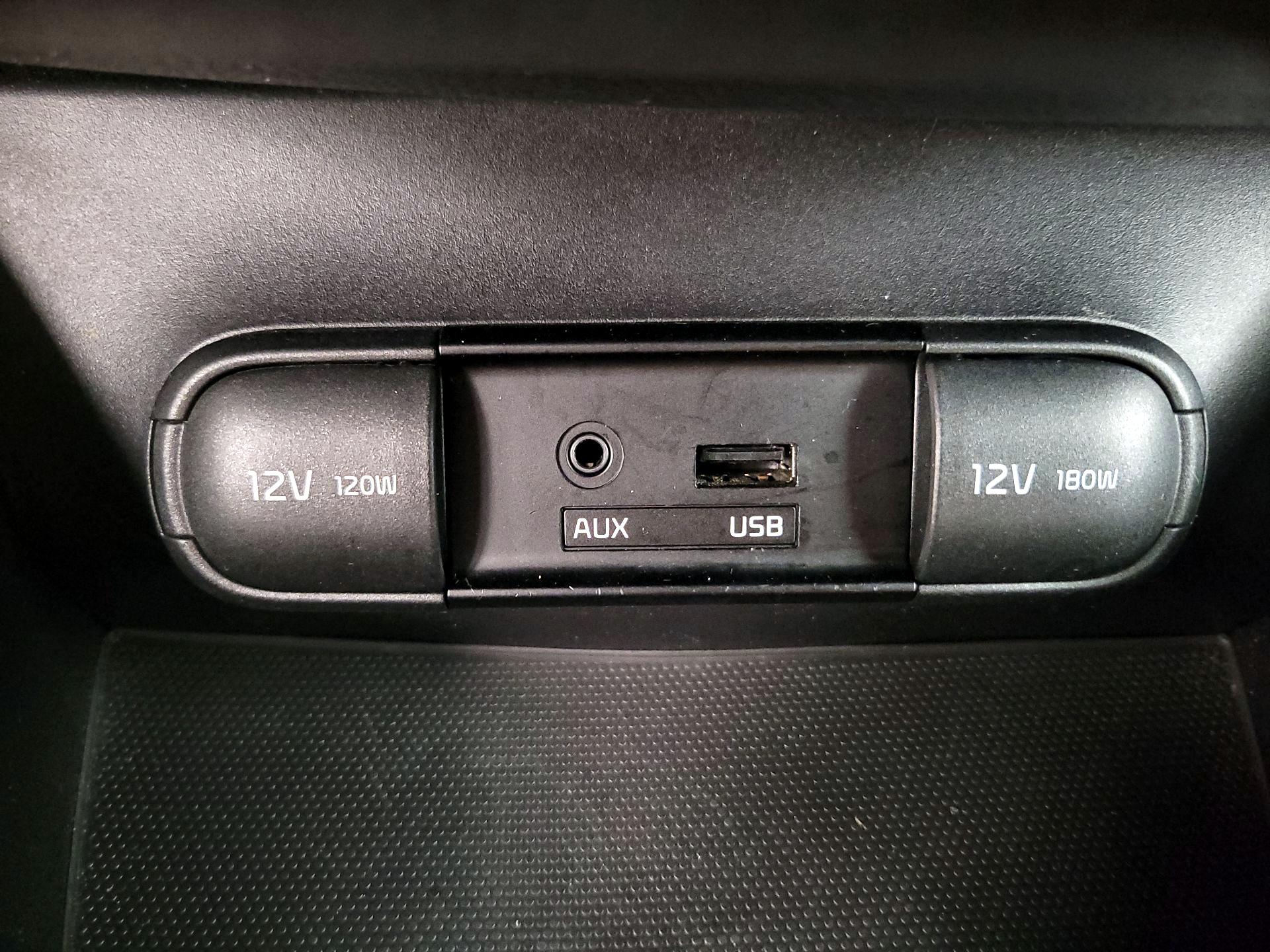 Thumbnail: 2015 Kia Soul - 19