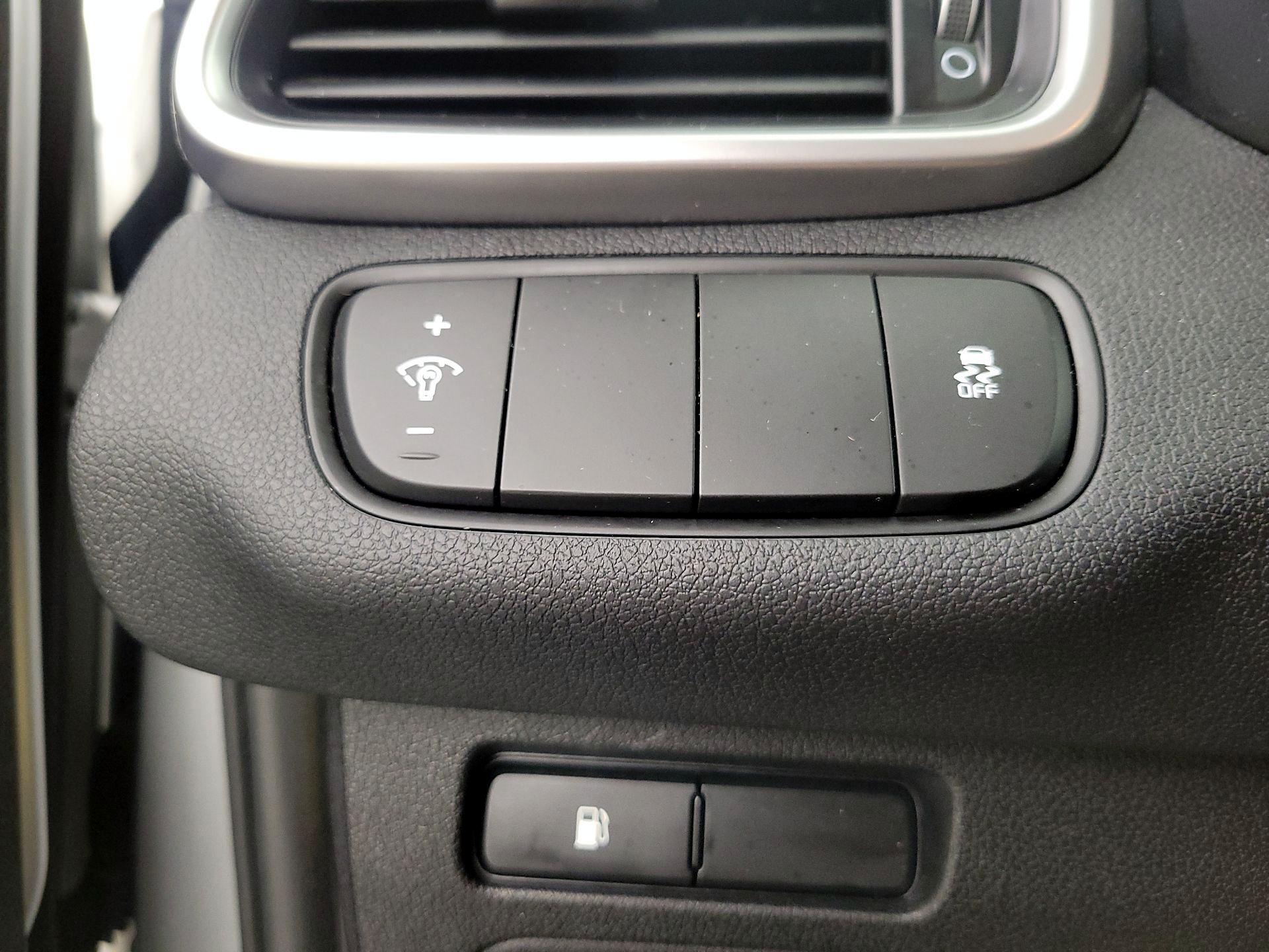 Thumbnail: 2016 Kia Sorento - 13