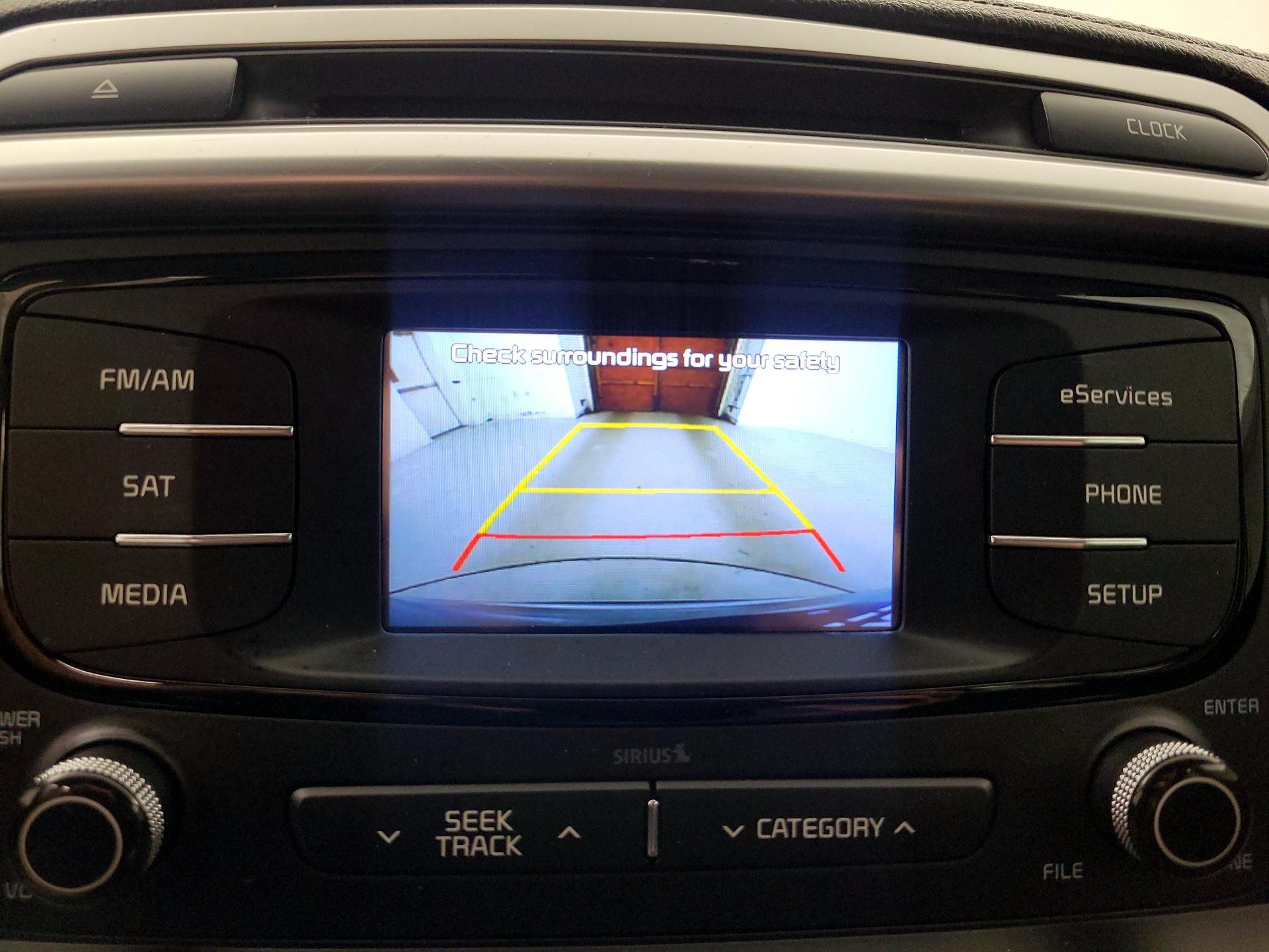 Thumbnail: 2016 Kia Sorento - 14